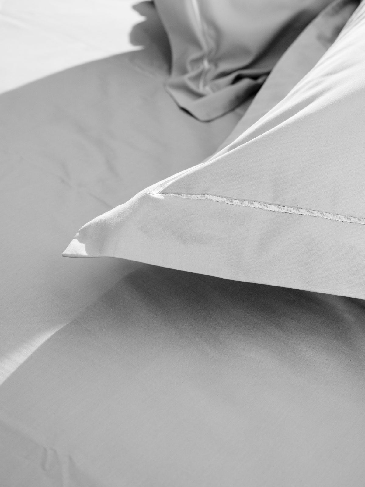 Μαξιλαροθήκες Βαμβακοσατέν Omnia Oxford White 50x70 από την εταιρεία Sunshine Home