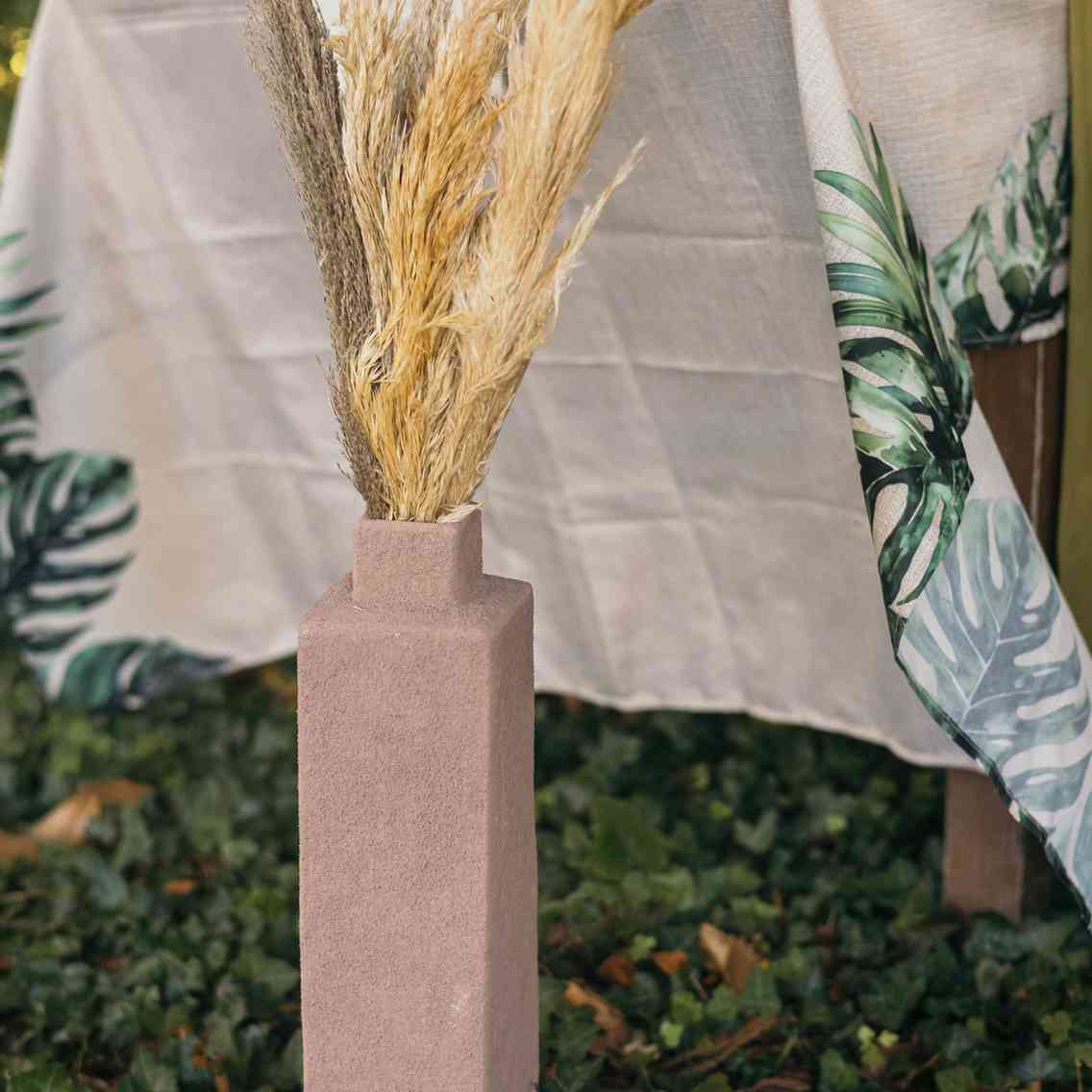 Βάζο Κεραμικό Liora – Μπέζ 11x45x11cm από την εταιρεία Beauty Home