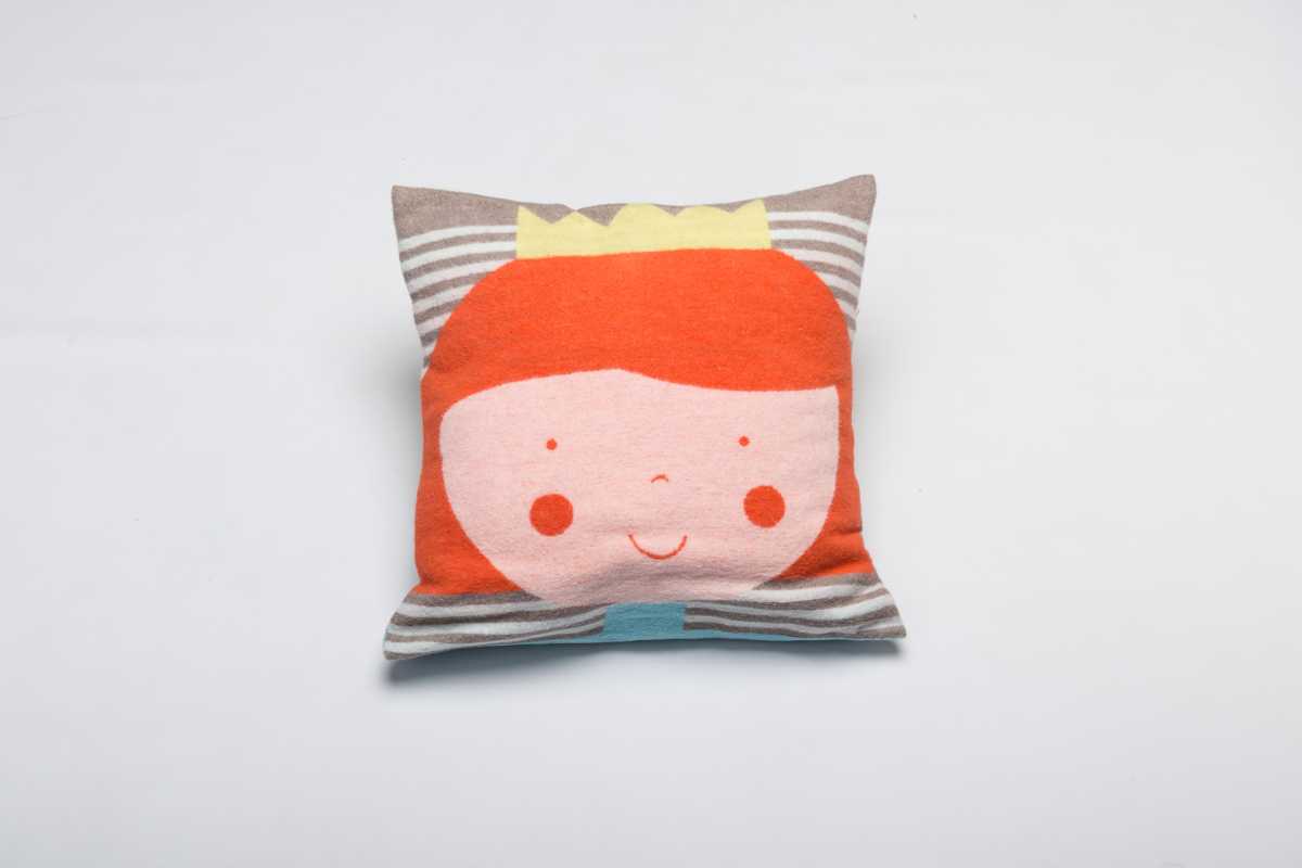 DF-JUW 7817-70 ΜΑΞΙΛΑΡΙ 40Χ40 από την εταιρεία Vesta Home