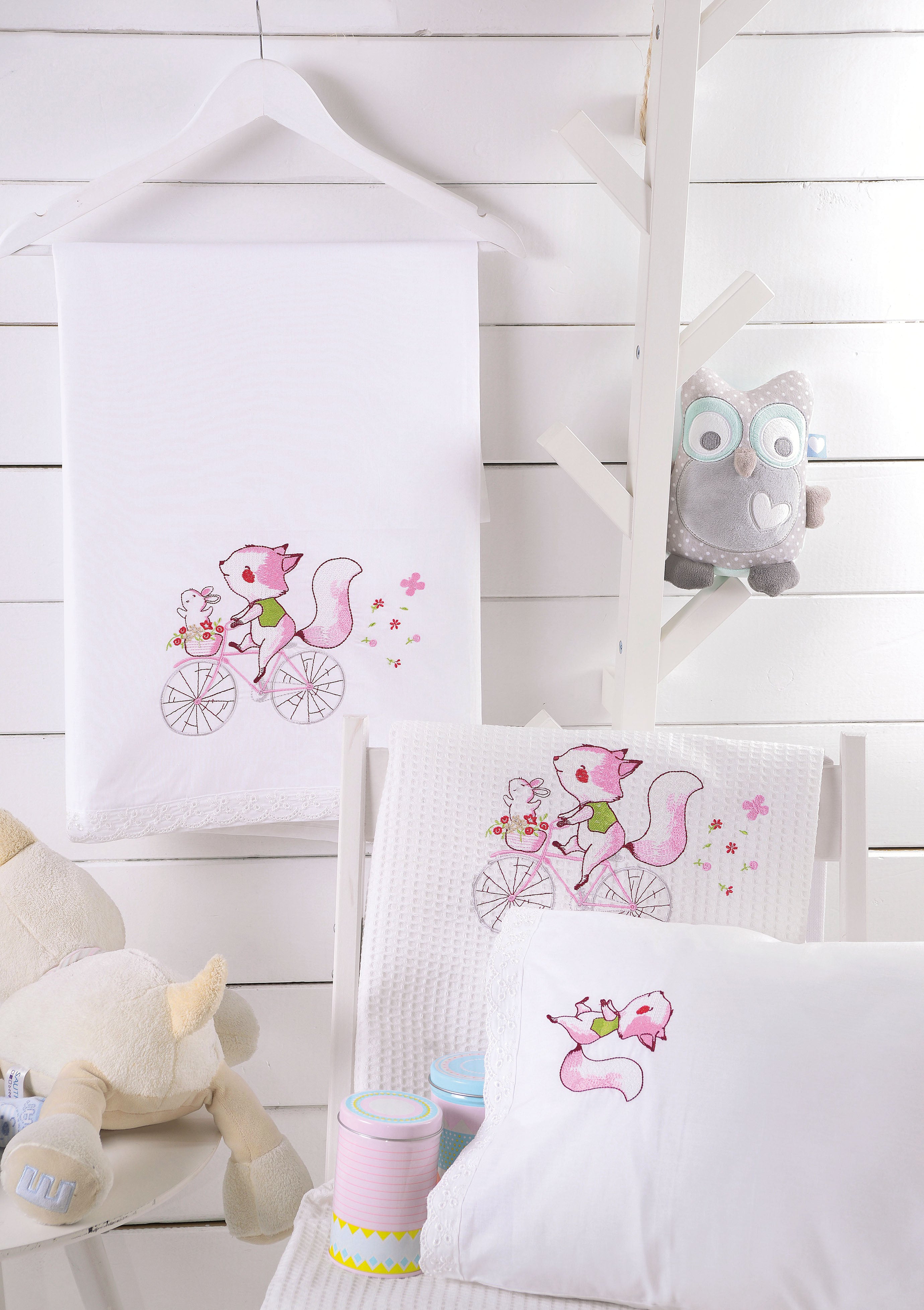 CLUNNY - Kουβέρτα πικέ με κέντημα (110X140) 120 x 150 Ροζ 120 x 150 από την εταιρεία Rythmos Home