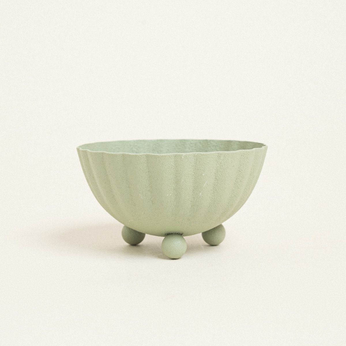 ΜΕΤΑΛΛΙΚΟ ΜΠΩΛ 8 x 5 CM ΒΕΡΑΜΑΝ από την εταιρεία Beauty Home