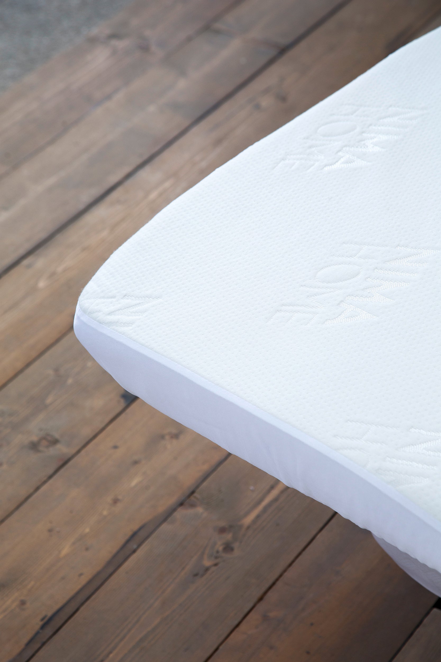 Επίστρωμα Abbraccio - Jacquard Κούνιας 70x140+15 από την εταιρεία Nima Home