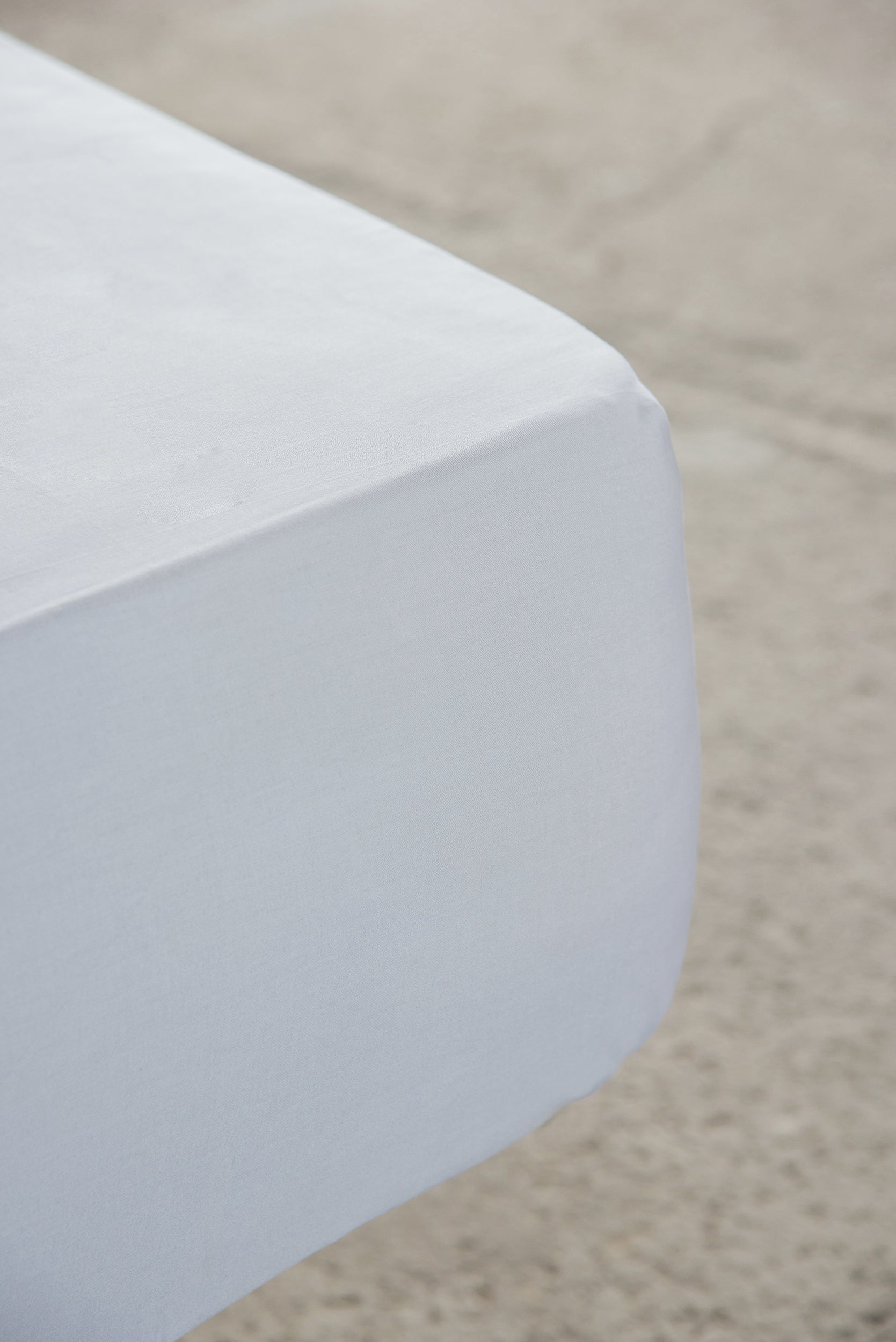 Σεντόνι με Λάστιχο Unicolors White 120x200+32 από την εταιρεία Nima Home
