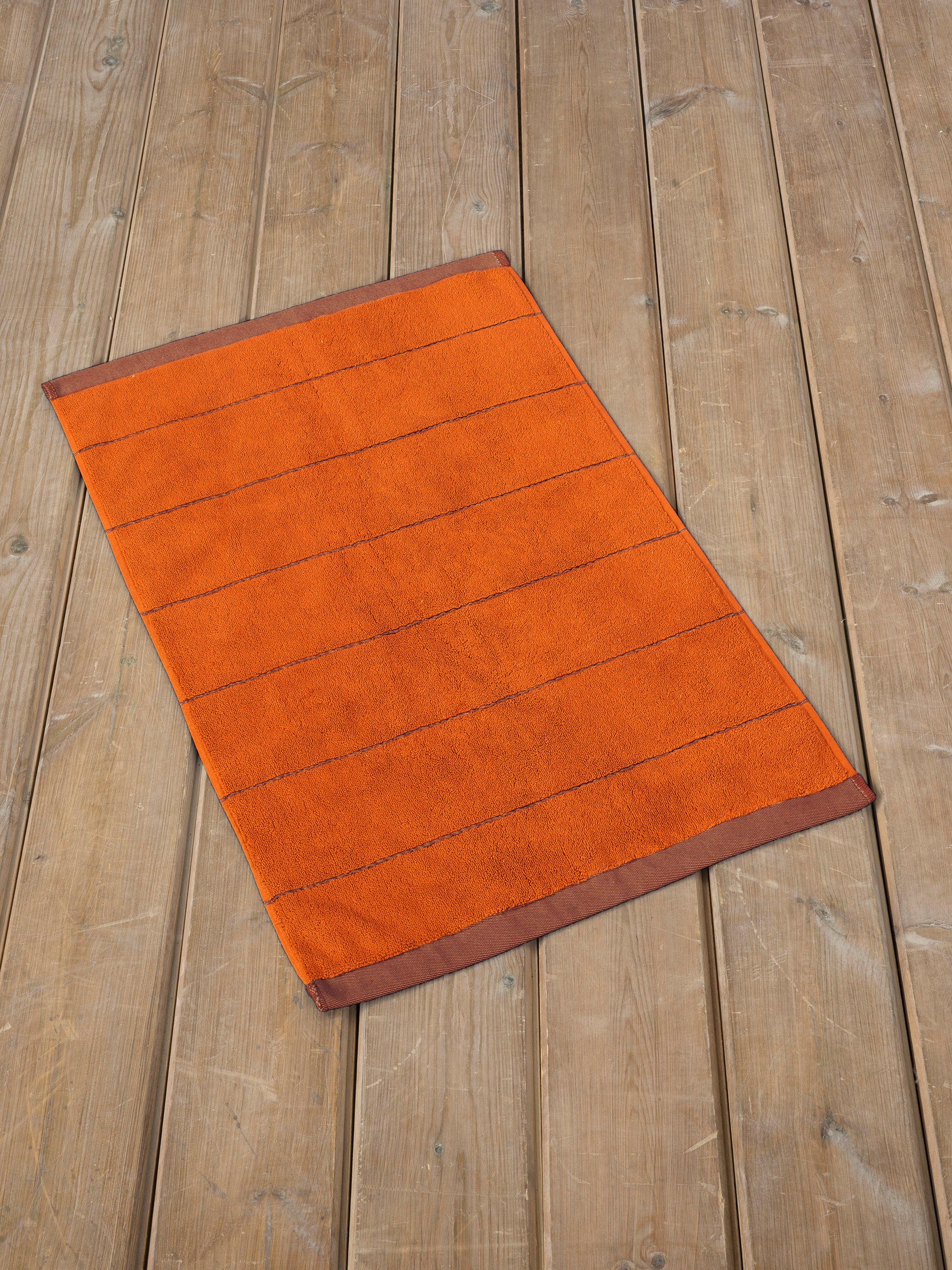 Πατάκι Μπάνιου Agua Deep Orange από την εταιρεία Nima Home