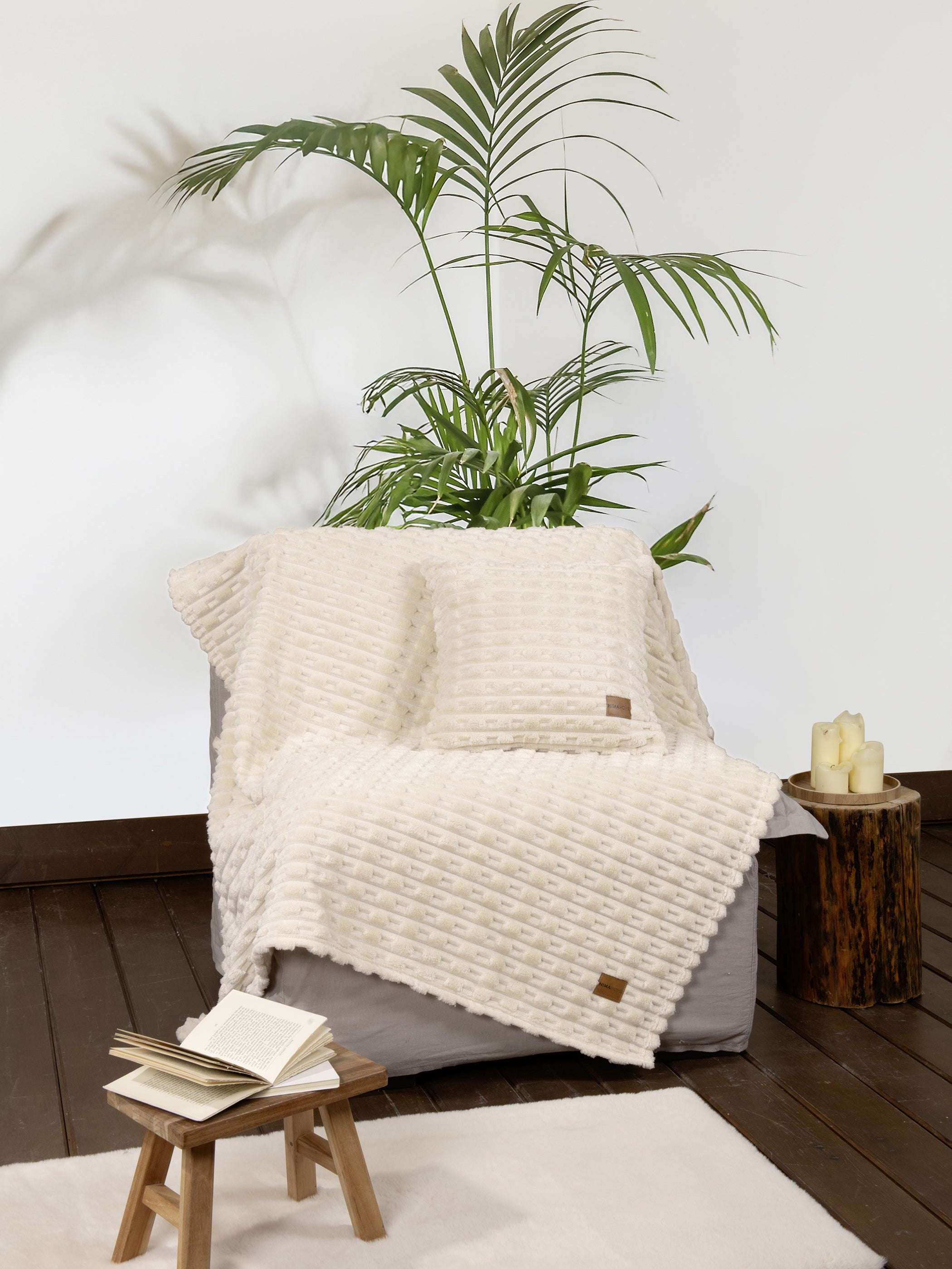 Κουβέρτα καναπέ Savara Light Beige από την εταιρεία Nima Home