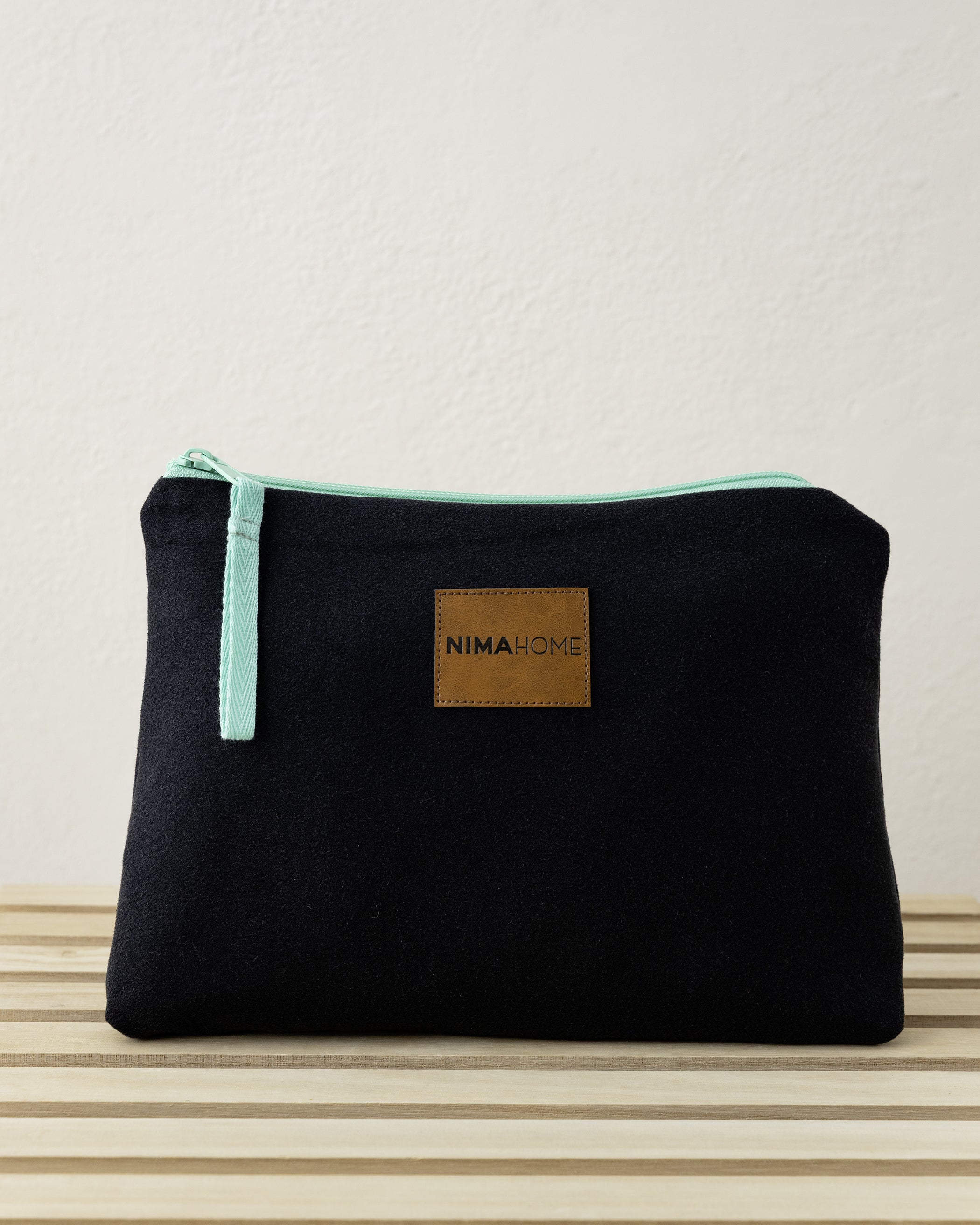 Νεσεσέρ θαλάσσης - Riva Black Emerald από την εταιρεία Nima Home