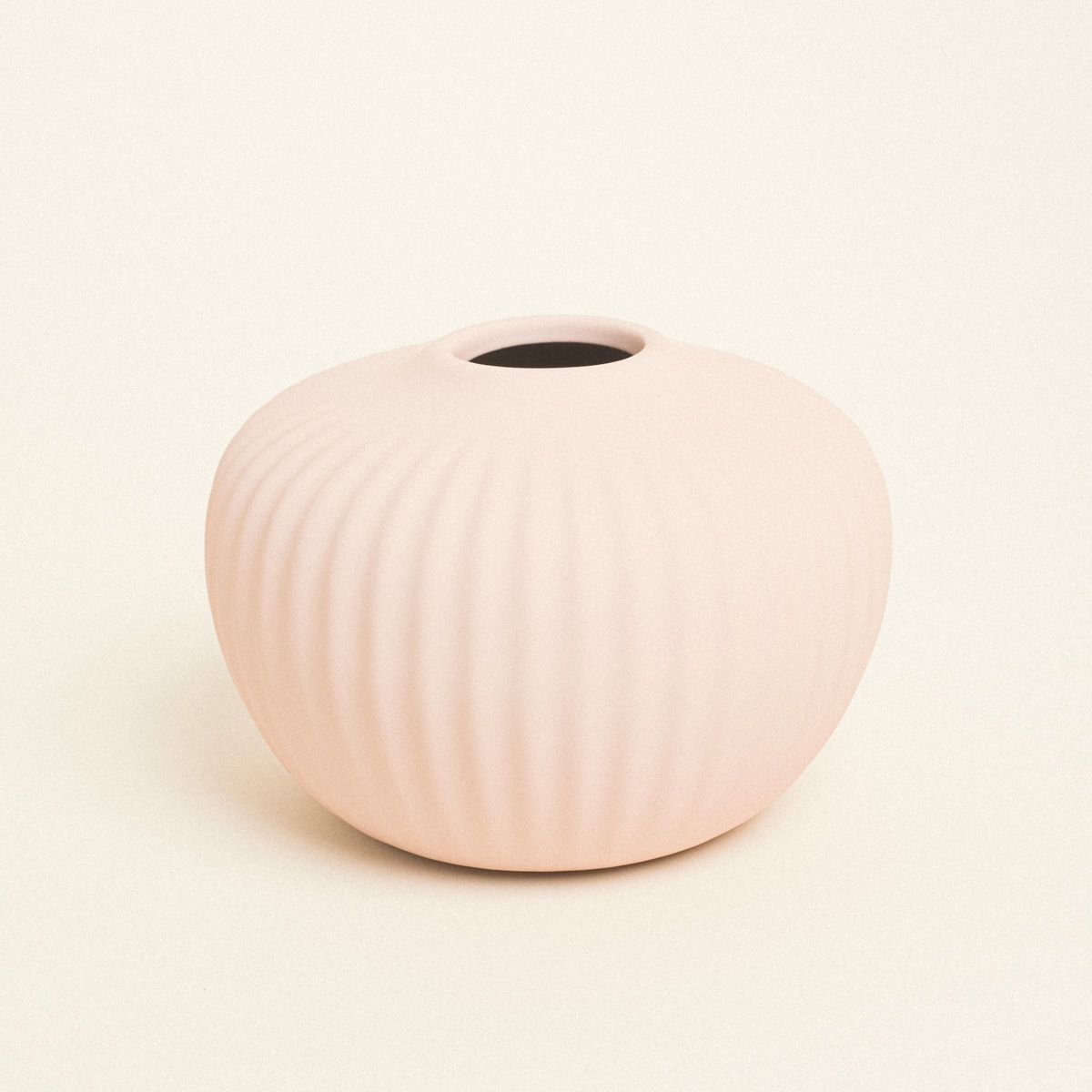 Ματ Κεραμικό Βάζο 15 cm x 11 cm