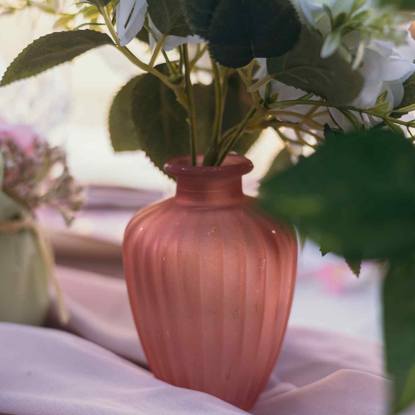Βάζο γυάλινο Jeanne – Σάπιο μήλο Ø7,5×10,5cm – 180ml από την εταιρεία Beauty Home