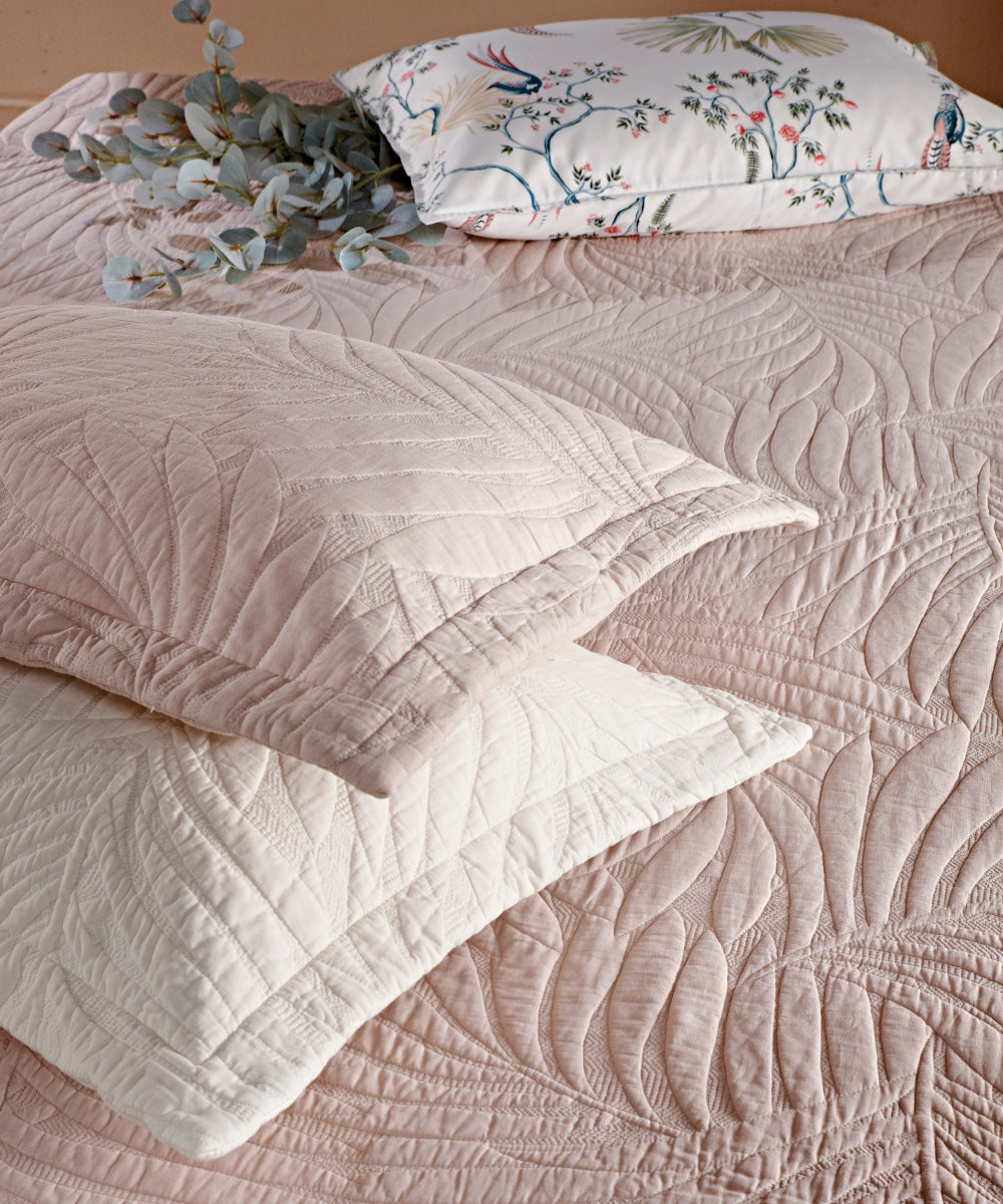 JANA 26 ΚΟΥΒΕΡΤΟΡΙΟ KING ΣΕΤ 3 ΤΕΜ King Size 260 x 250 + 2 * 50 x 70 + 5 από την εταιρεία KENTIA