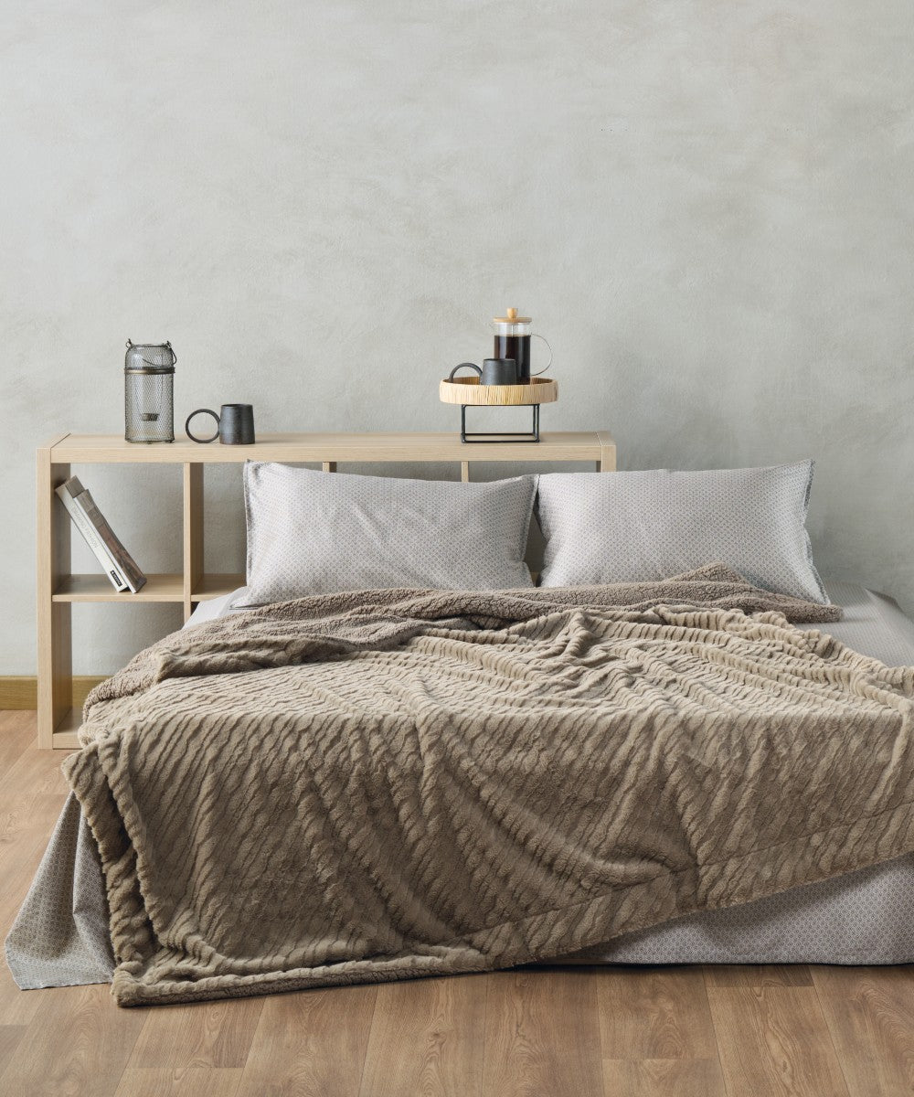 LILIBETH 43 ΚΟΥΒΕΡΤΑ ΓΟΥΝΑΣ KING King Size 260 x 230 από την εταιρεία KENTIA