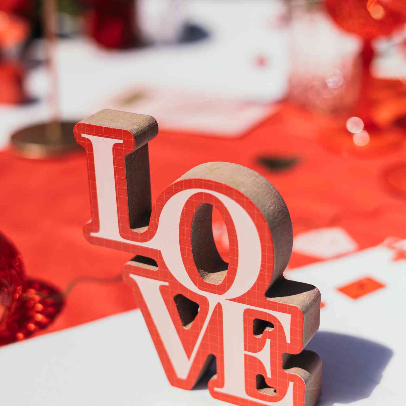 Ξύλινο διακοσμητικό Love 11×12,5×1,5 cm από την εταιρεία Beauty Home