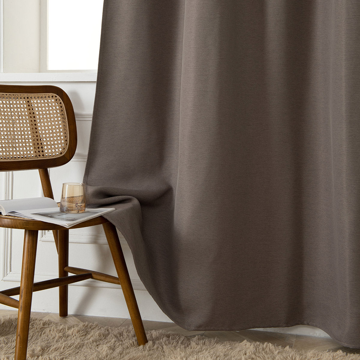 Ύφασμα κουρτίνας με το μέτρο Blackout jacquard σκίασης Glare Art 8444 Φ280 Μόκα από την εταιρεία Beauty Home