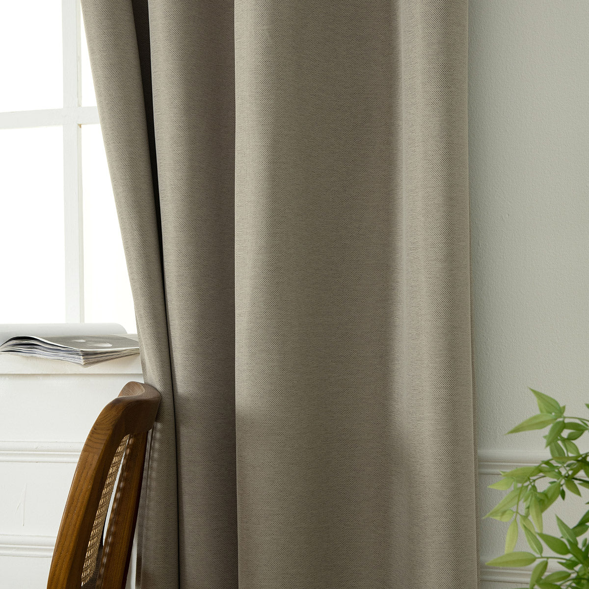 Κουρτίνα Blackout Jacquard σκίασης με 8 μεταλλικούς κρίκους Glare Art 8444 140x270 Άμμου από την εταιρεία Beauty Home