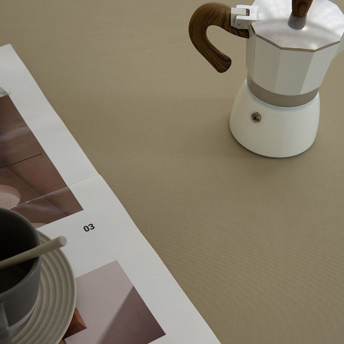 Τραπεζομάντηλο Supreme Art 8488 Λαδί από την εταιρεία Beauty Home