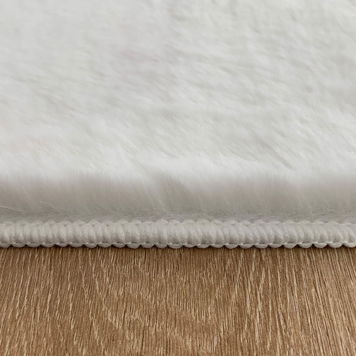 Χαλί Rabbit Art 9640 Λευκό από την εταιρεία Beauty Home