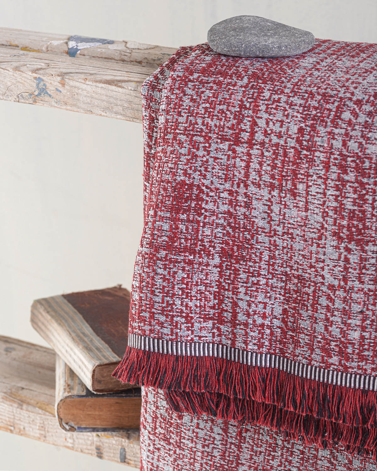 CAILIN - Ριχτάρι 180 x 160 Κόκκινο 180 x 160 από την εταιρεία Rythmos Home