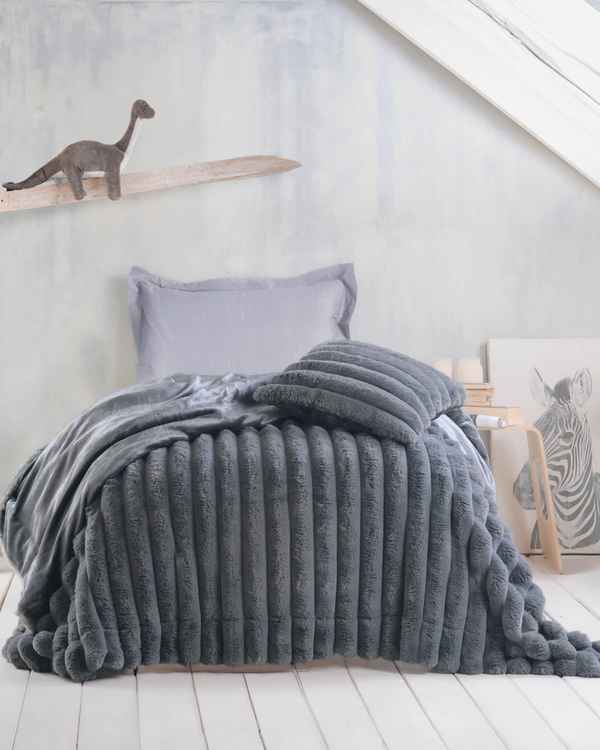 TRINITY Γκρι Σκούρο - ΠΑΙΔΙΚΟ Κουβερτοπάπλωμα Ημίδιπλο Γκρι σκούρο 160 x 220 από την εταιρεία Rythmos Home