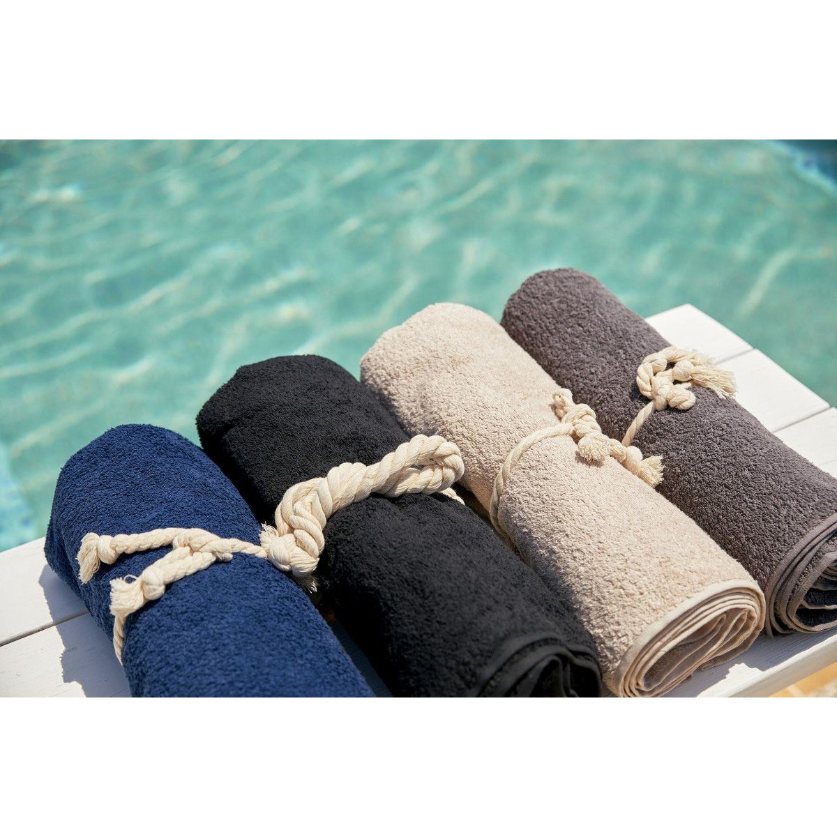 Πετσέτα πισίνας Vat Dyed Dunes 450gsm (Ε3067-ΜΑΥΡΟ)