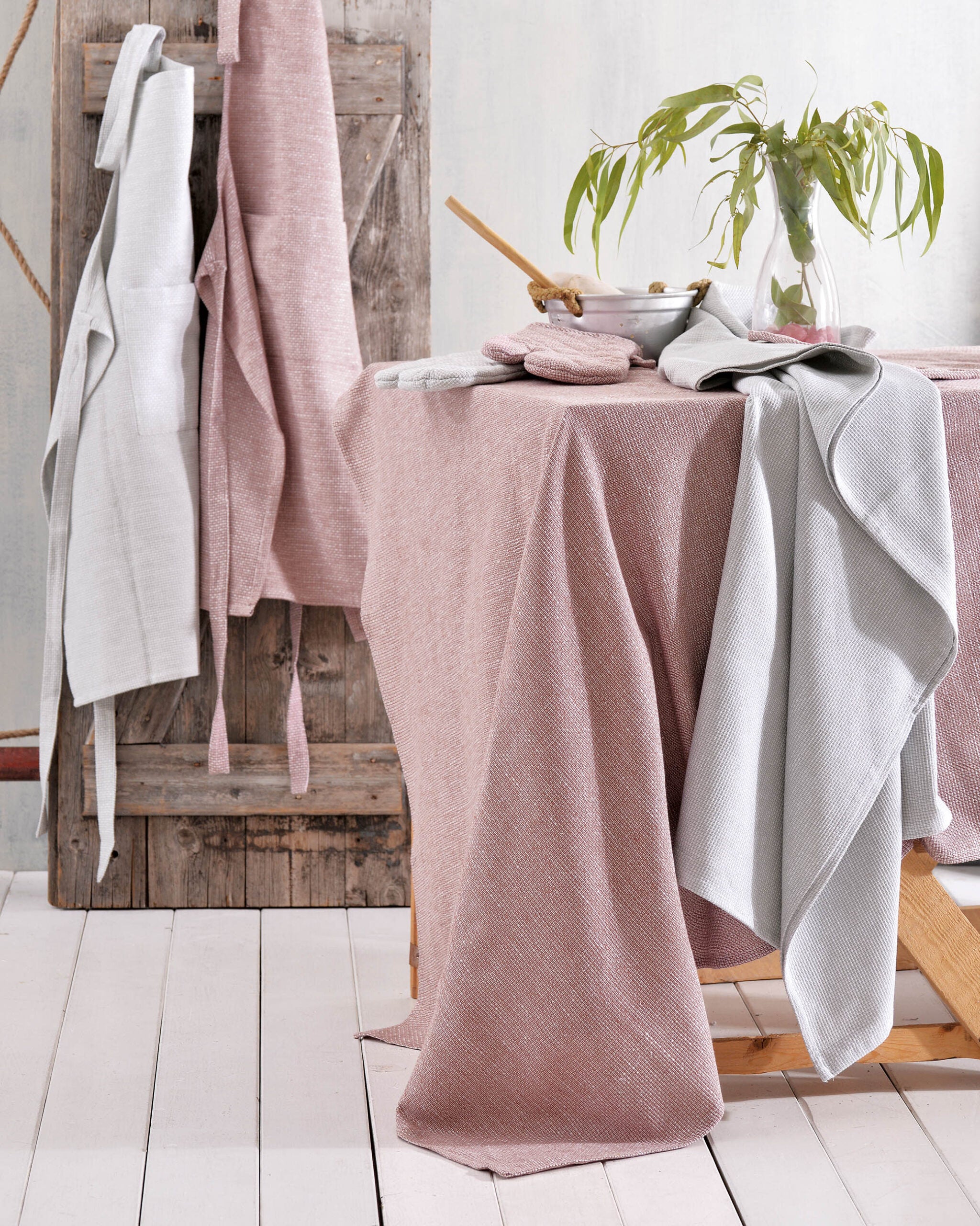 MADDEN - Τραπεζομάντηλο Γκρι από την εταιρεία Rythmos Home