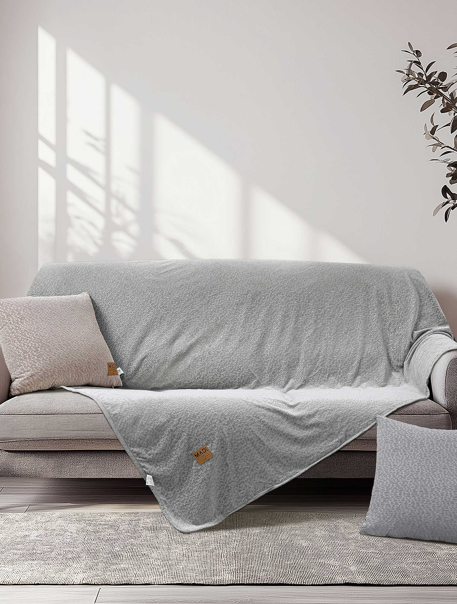 Ριχτάρι REGALIA GREY από την εταιρεία Madi