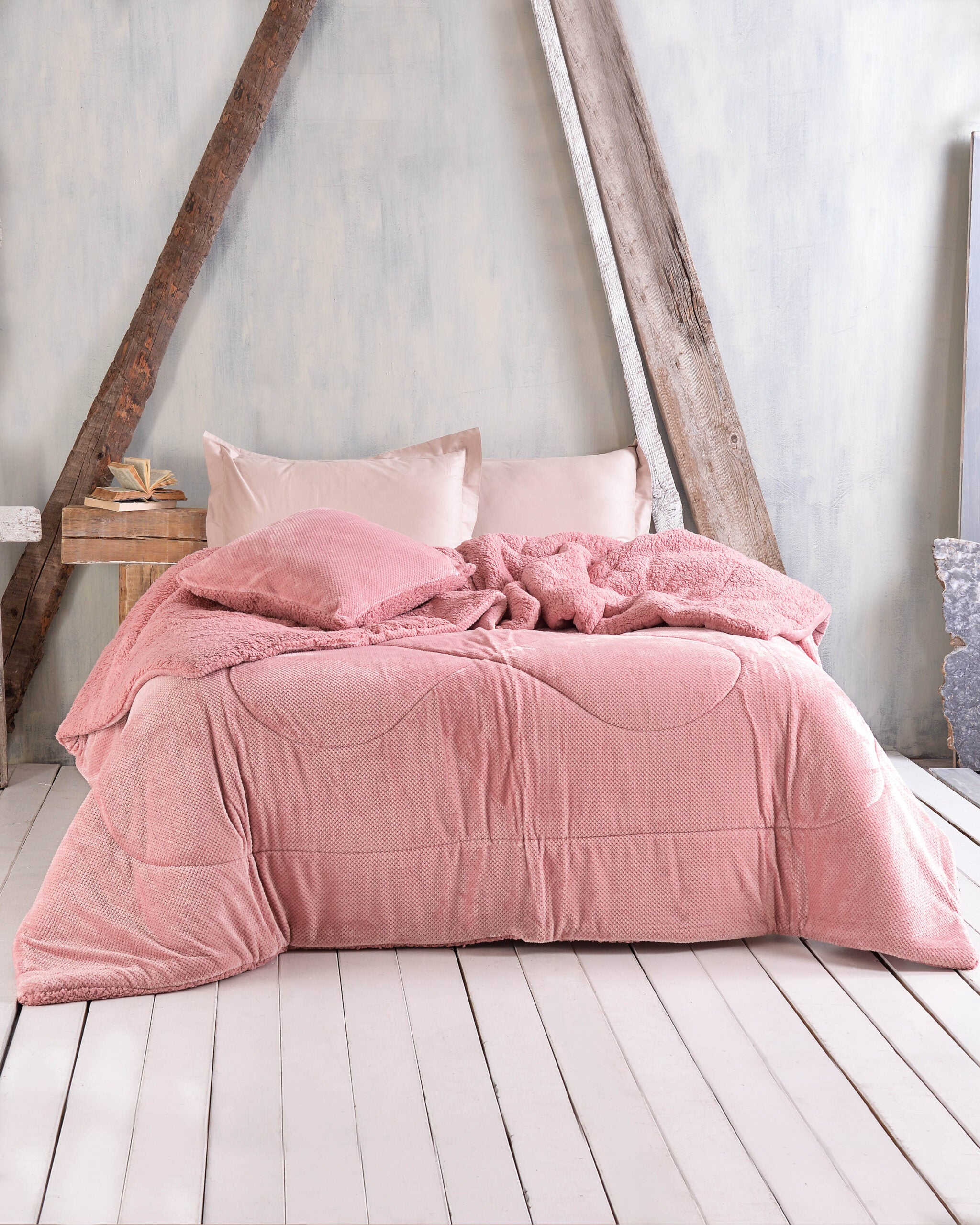 ALVARO Ροζ - Κουβερτοπάπλωμα Υπέρδιπλο Pink 220 x 240 από την εταιρεία Rythmos Home
