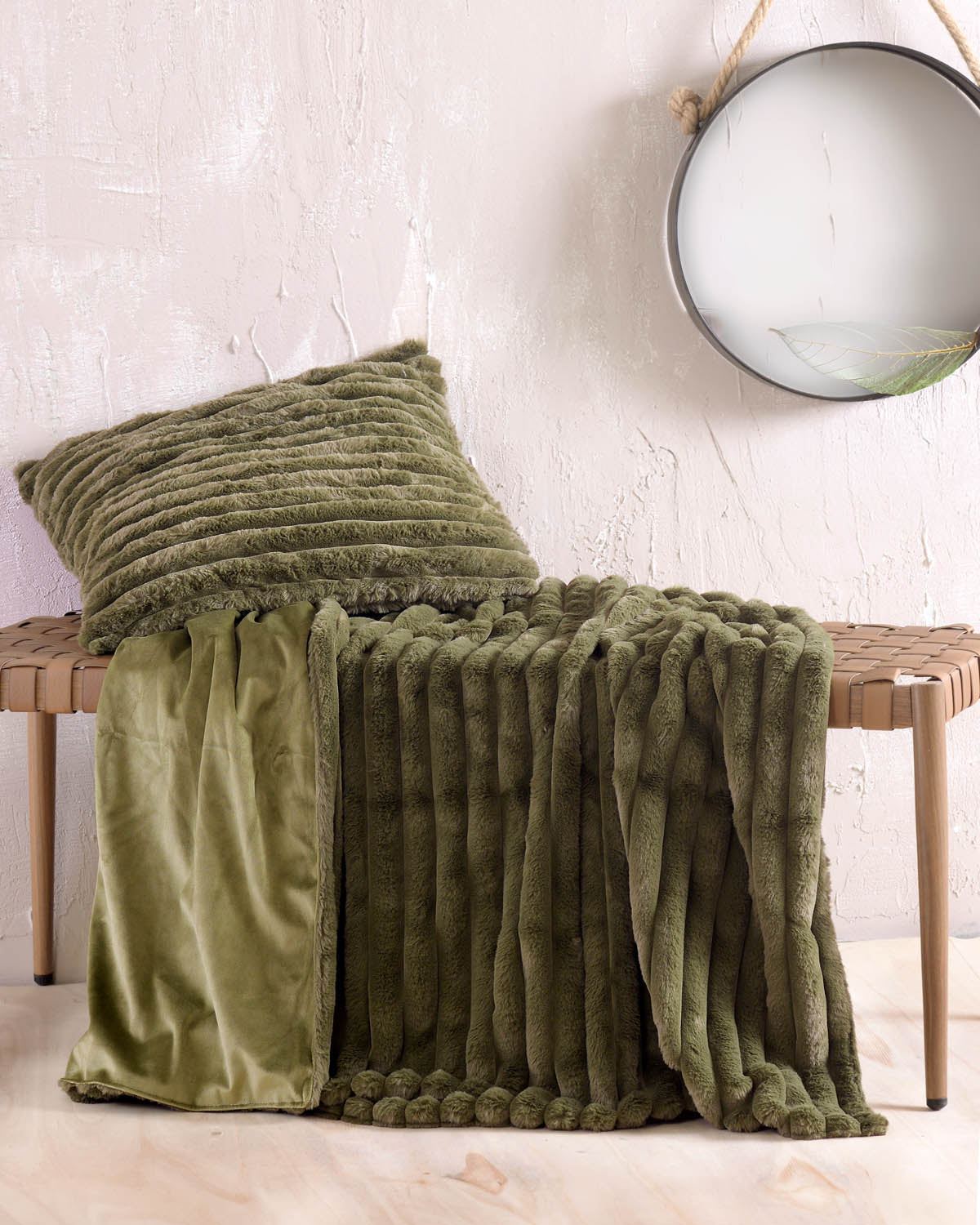 AYLA Πράσινο - ΔΙΑΚΟΣΜΗΤΙΚΟ Μαξιλάρι ΜΕ ΓΕΜΙΣΗ ΜΑΞΙΛΑΡΙ ΜΕ ΓΕΜΙΣΗ (50Χ50) Πράσινο ΜΑΞΙΛΑΡΙ ΜΕ ΓΕΜΙΣΗ (50Χ50) από την εταιρεία Rythmos Home