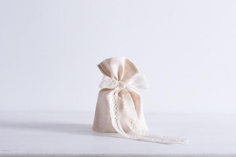 ΠΟΥΓΚΙ ΚΕΝΤΗΜΑ ΕΚΡΟΥ 12 x 17 cm