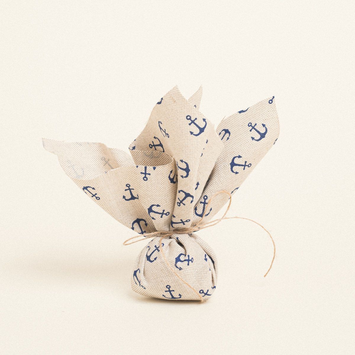 ΜΑΝΤΗΛΙ 27 x 27 cm ΜΙΚΡΕΣ ΑΓΚΥΡΕΣ