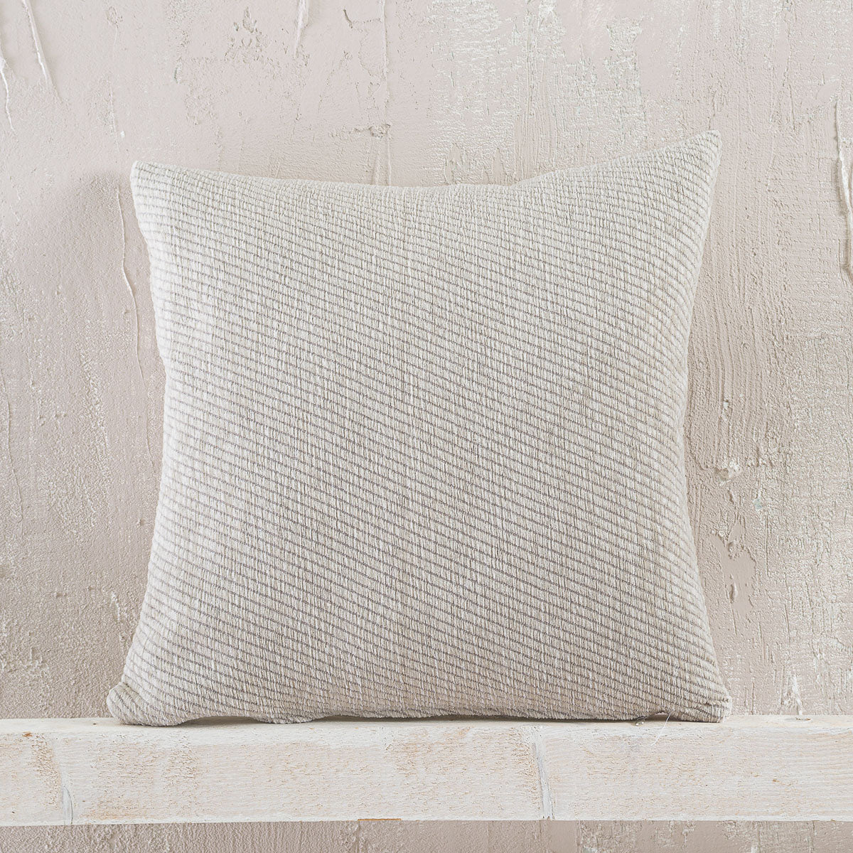 CHARLIE - Ριχτάρι 40 x 40 Εκρού 40 x 40 από την εταιρεία Rythmos Home