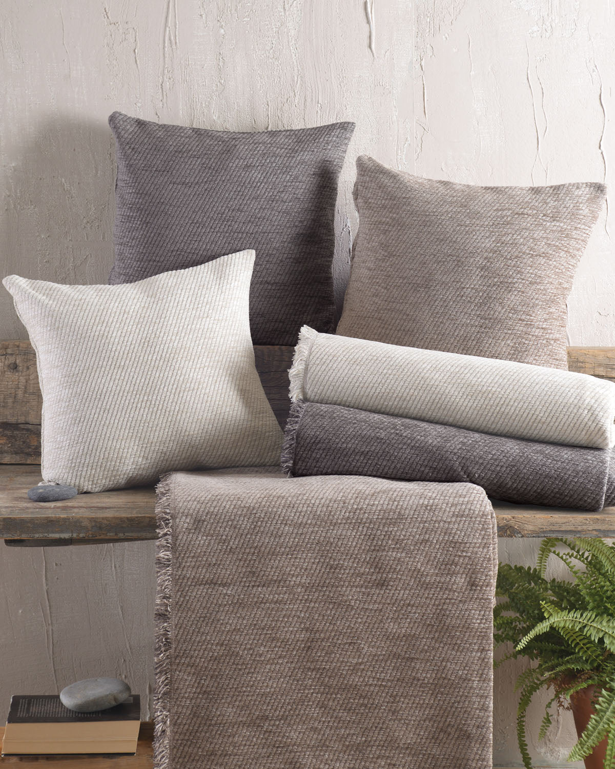 CHARLIE Γκρι - Μαξιλαροθήκη από την εταιρεία Rythmos Home