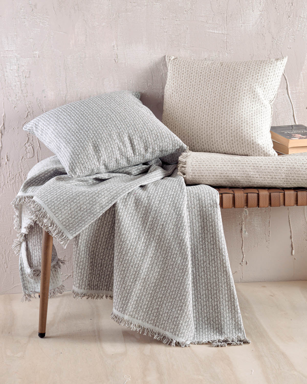 COLIN Μπεζ - Μαξιλαροθήκη από την εταιρεία Rythmos Home