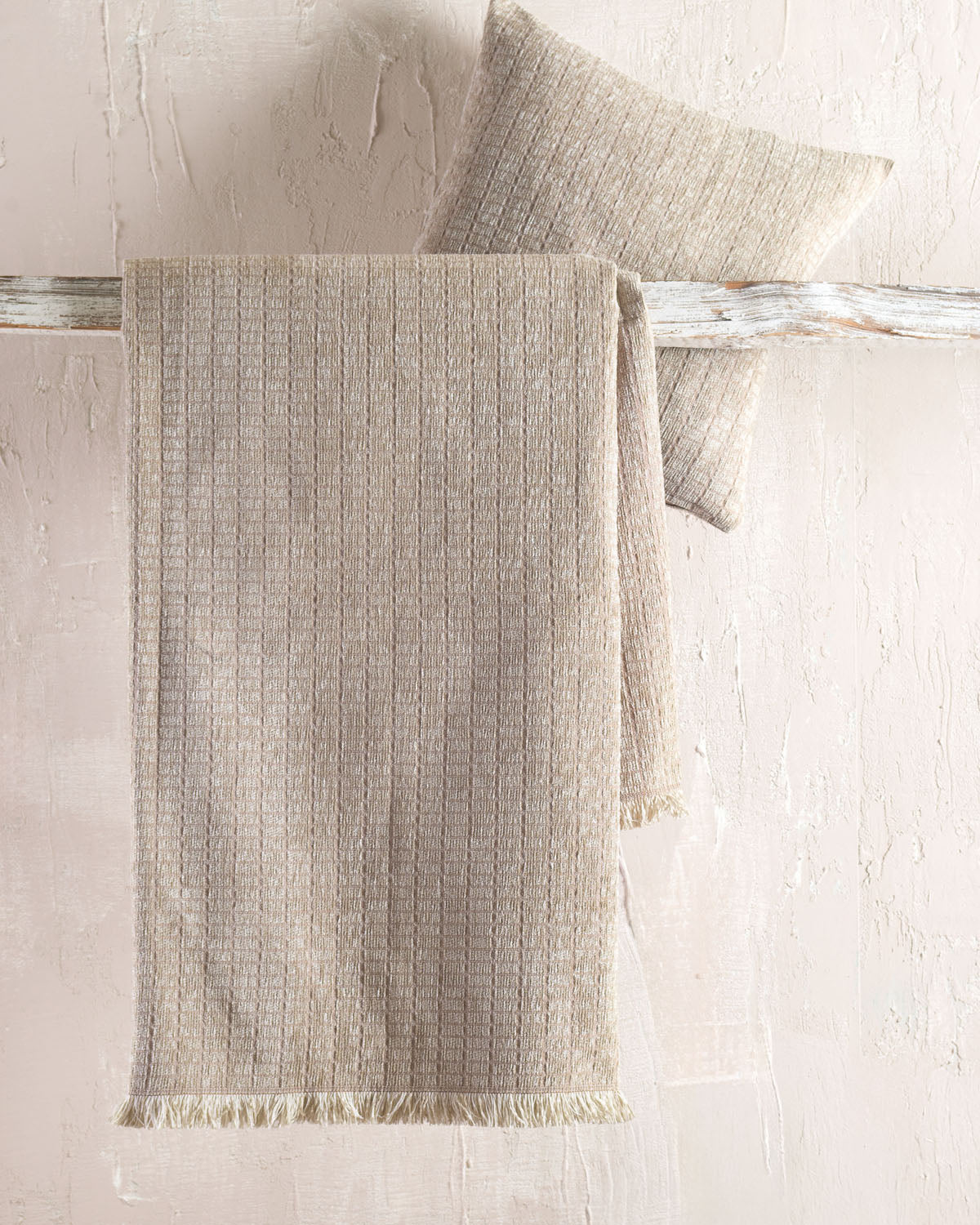 CORVET Μπεζ - Μαξιλαροθήκη από την εταιρεία Rythmos Home