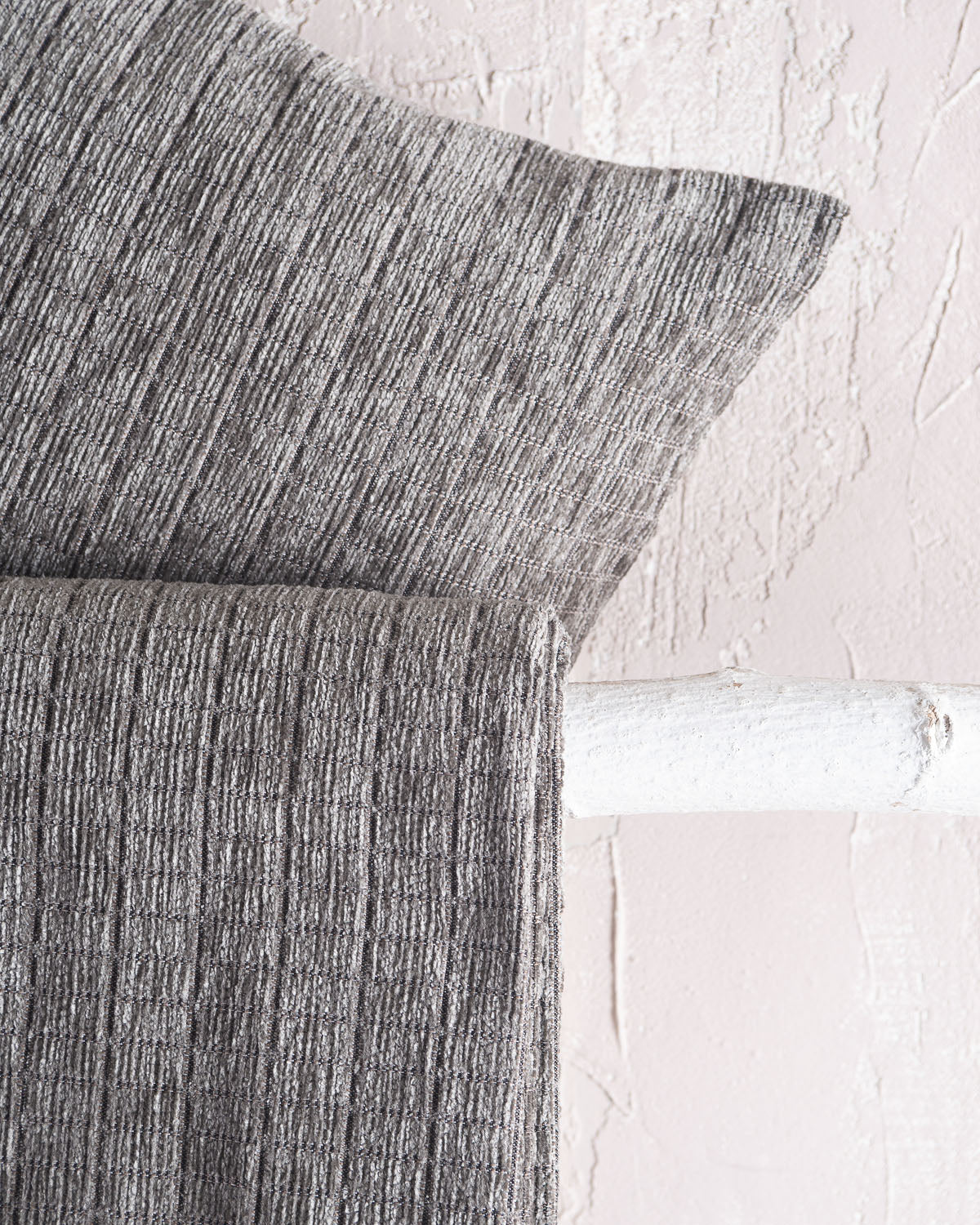 CORVET - Ριχτάρι Γκρι από την εταιρεία Rythmos Home