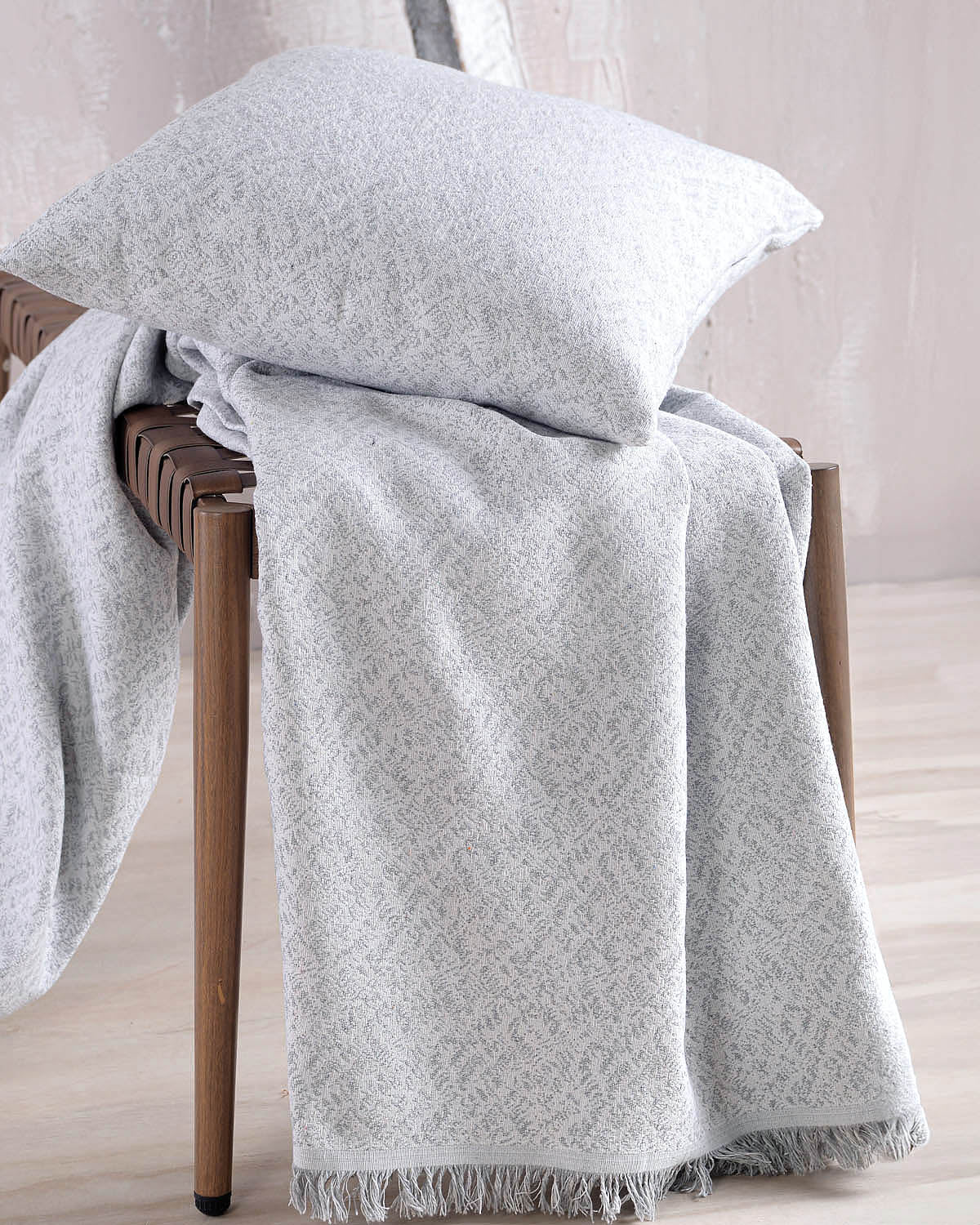 FABIO Γκρι - Μαξιλαροθήκη από την εταιρεία Rythmos Home