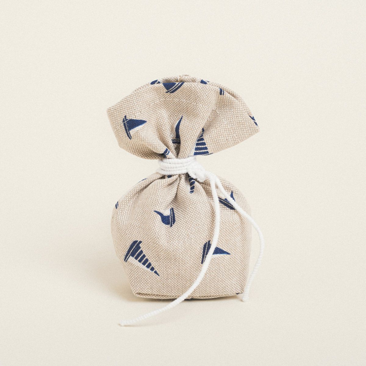 ΠΟΥΓΚΙ ΜΕ ΒΑΣΗ 8 x 12 cm ΜΙΝΙ ΙΣΤΙΟΦΟΡΑ