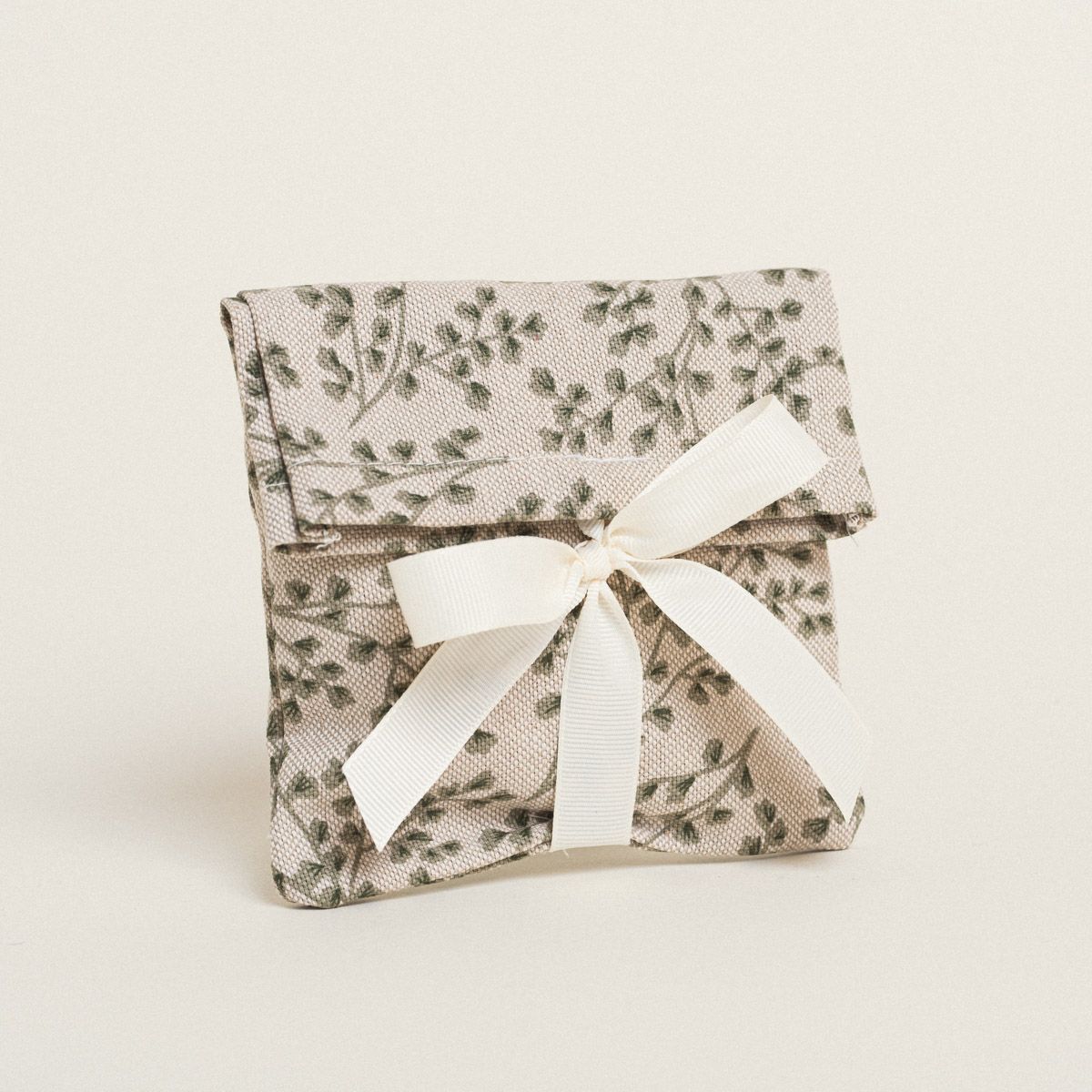 ΠΟΥΓΚΙ ΜΕ ΚΟΡΔΕΛΑ 12 x 17 cm ΜΙΚΡΑ ΚΛΑΔΙΑ