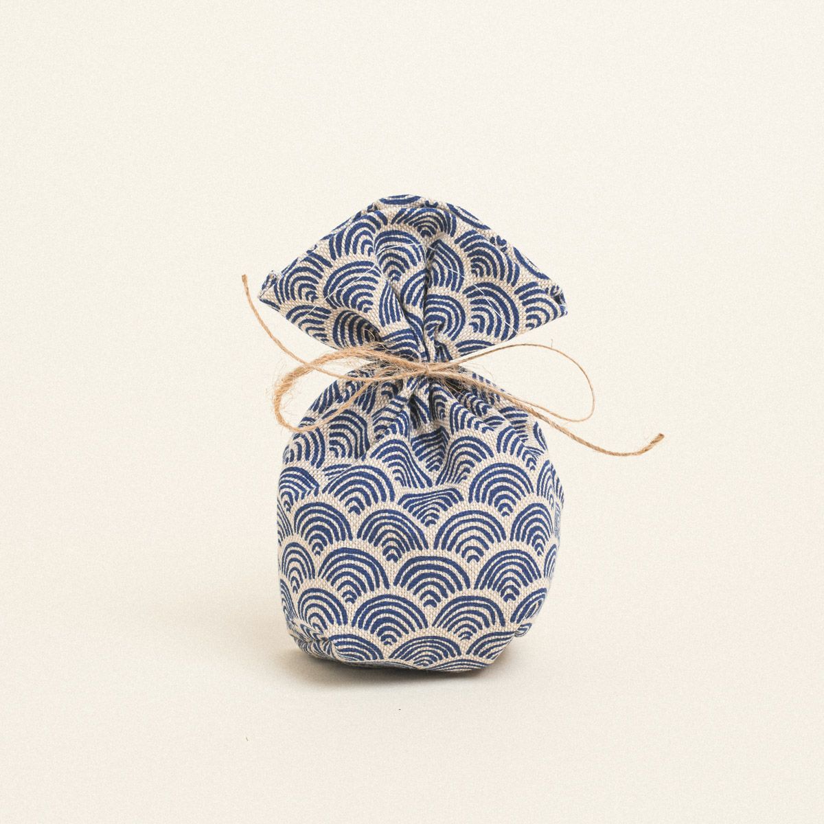 ΠΟΥΓΚΙ ΜΕ ΒΑΣΗ 8 x 12 cm ΜΙΝΙ ΜΠΛΕ ΚΥΜΑΤΑ