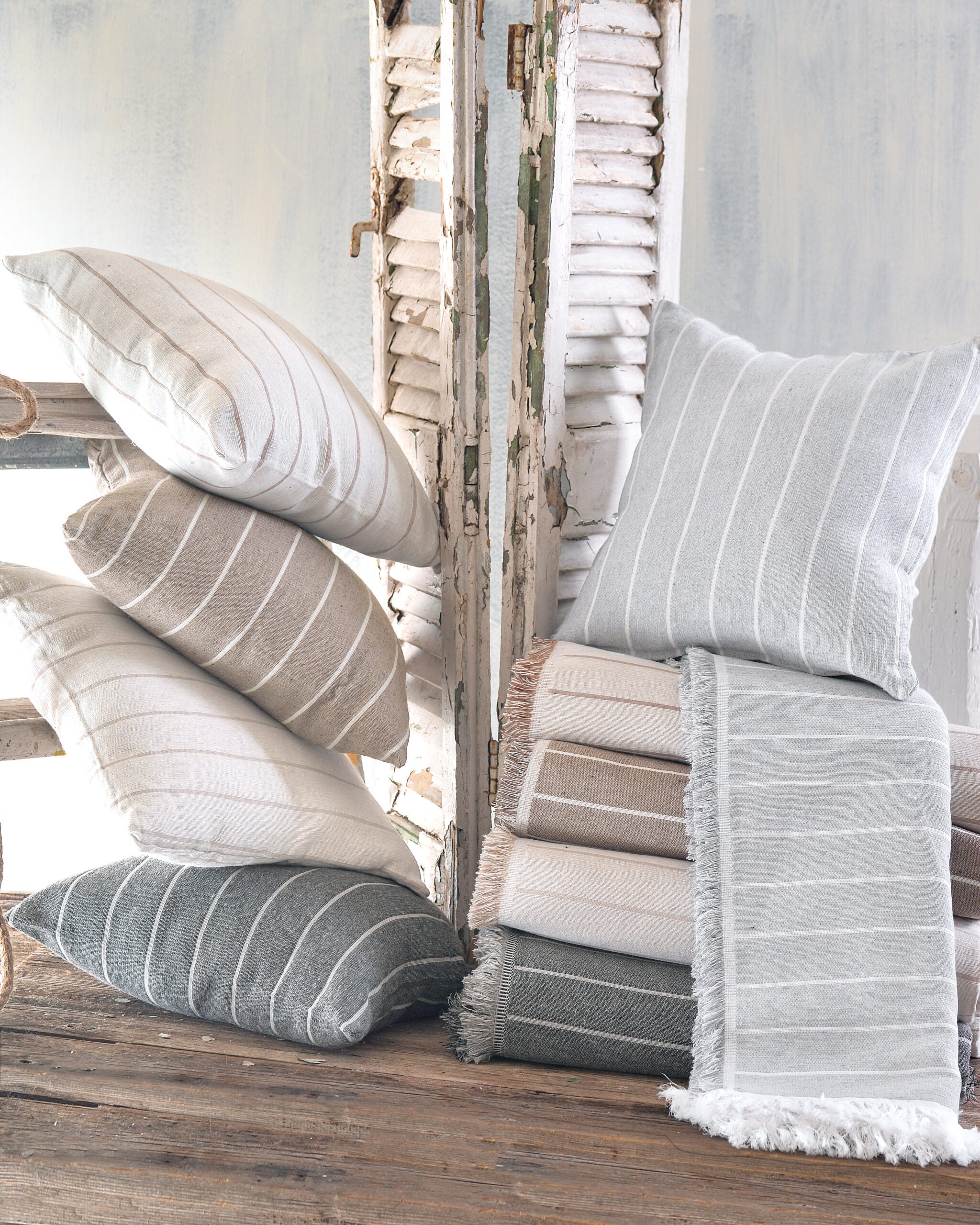 FELIPE Γκρι Σκούρο - Μαξιλαροθήκη από την εταιρεία Rythmos Home