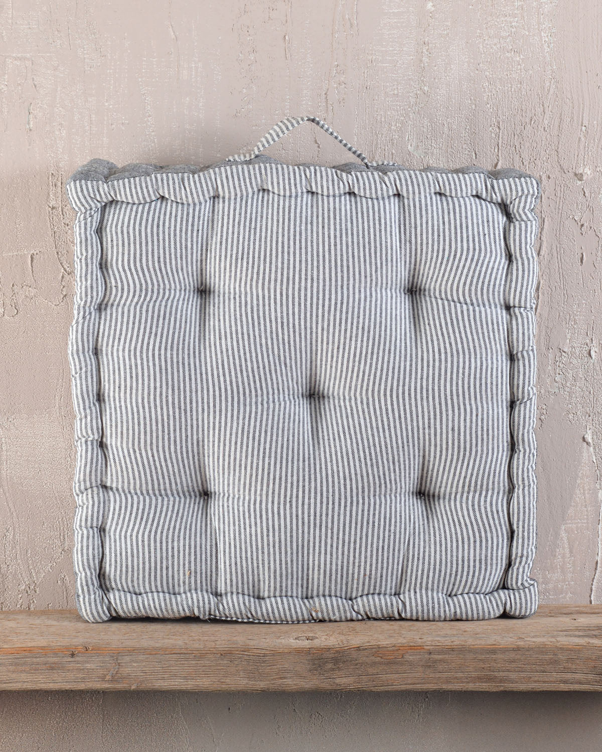 KATHY ΡΙΓΕ Γκρι - Μαξιλάρι ΔΑΠΕΔΟΥ 50 x 50 x 10 Γκρι 50 x 50 x 10 από την εταιρεία Rythmos Home