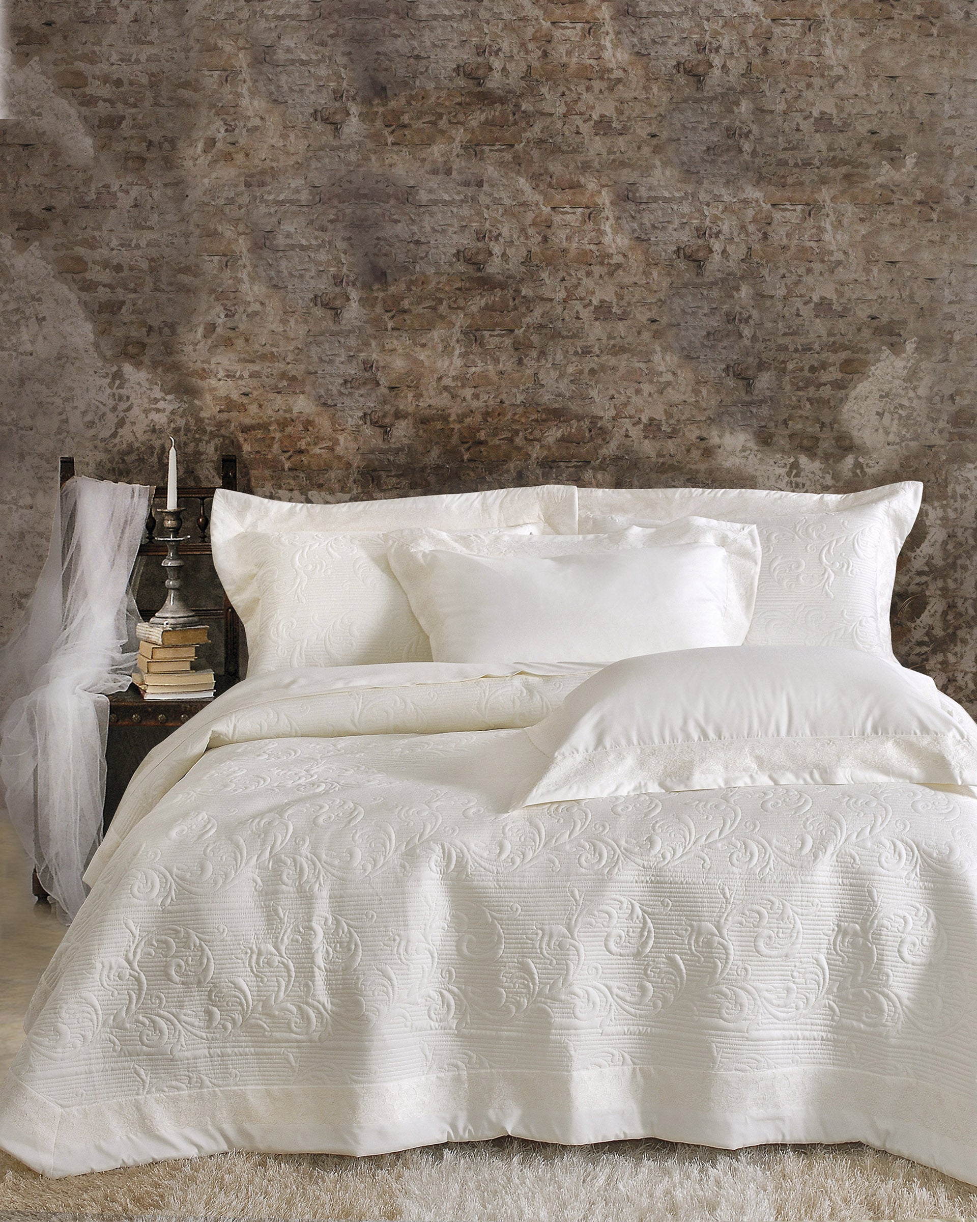 KRISPA - Σετ κουβερλί Σετ 7 Τεμαχίων Λευκό 1 * 235 x 250, 2 * 240 x 260, 4 50 x 70 από την εταιρεία Rythmos Home