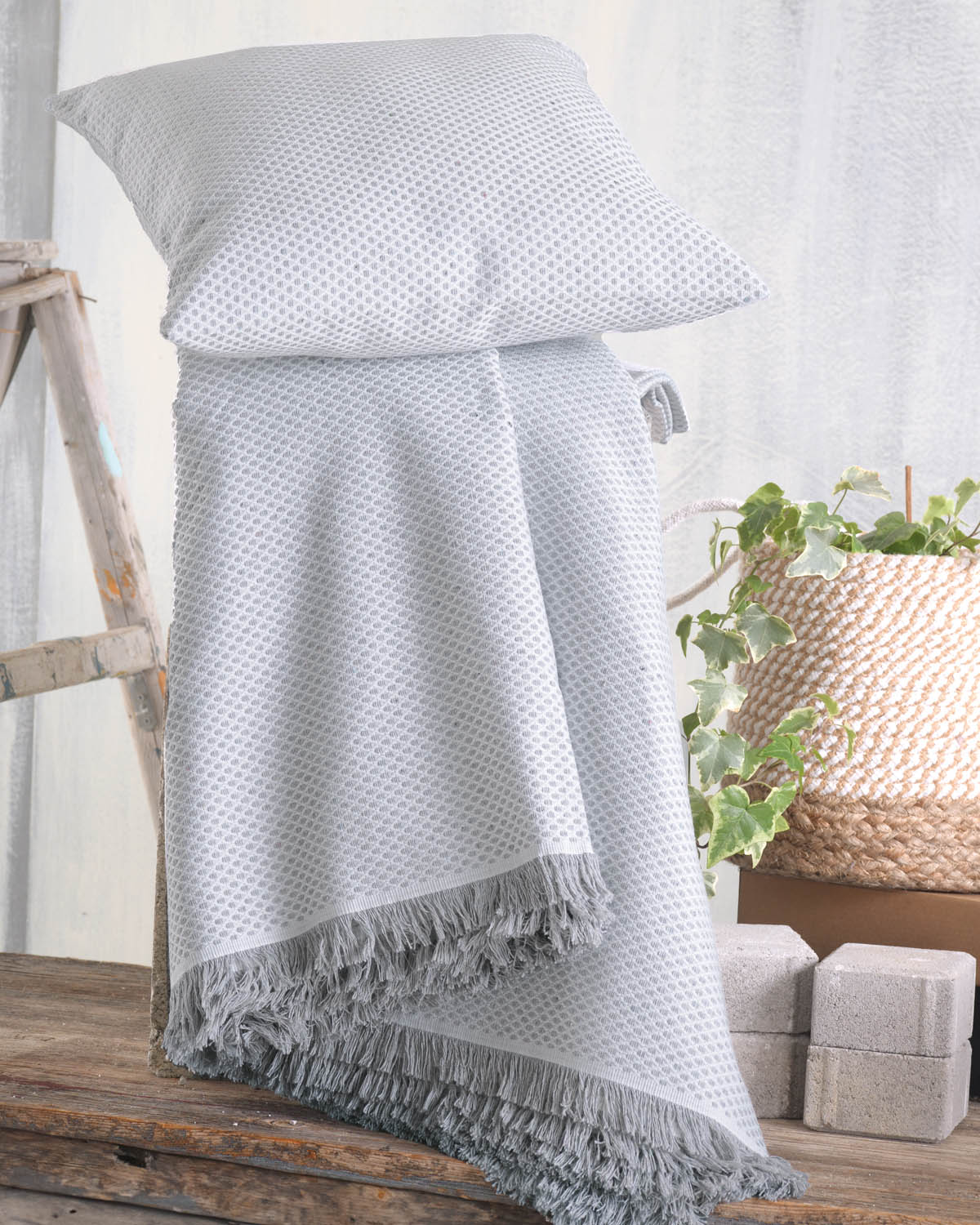 MATIS Γκρι - Μαξιλαροθήκη από την εταιρεία Rythmos Home