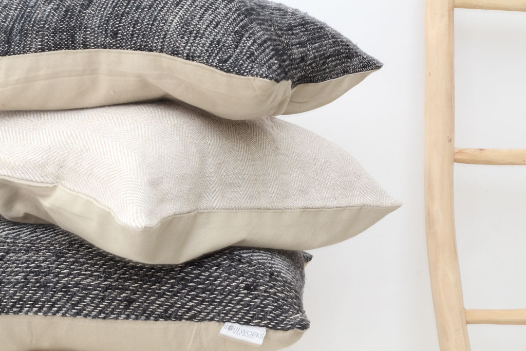 Διακοσμητικό μαξιλάρι Meren Grey (50x50) Soulworks 0620001 από την εταιρεία SOULWORKS