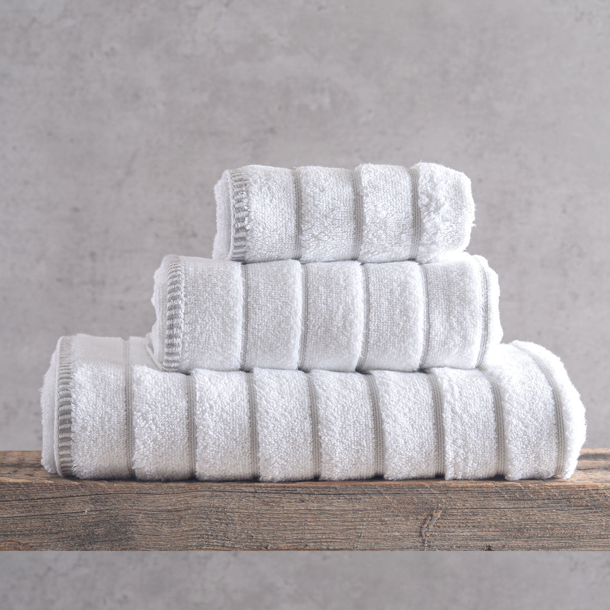 PYRAMID - Πετσέτα 100% ΒΑΜΒΑΚΙ ZERO TWIST 530gr Λευκό από την εταιρεία Rythmos Home