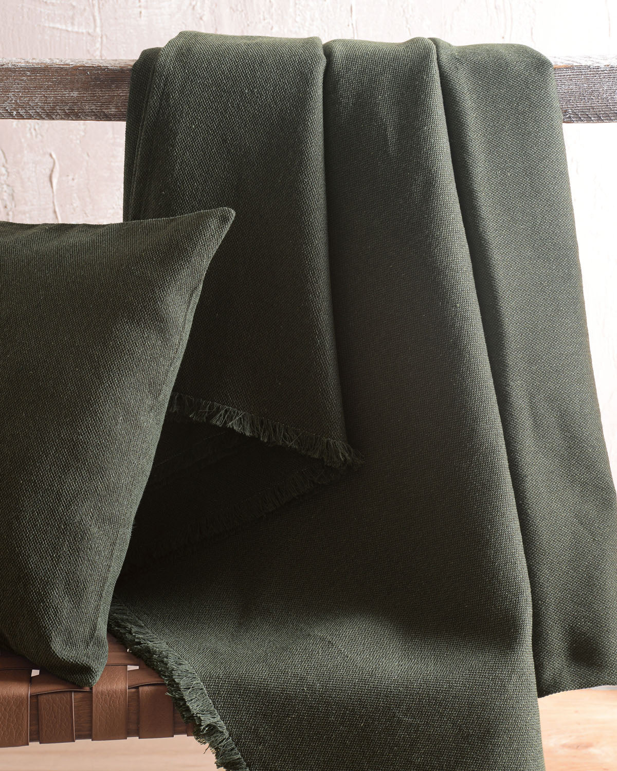 RAVEN - Ριχτάρι Κυπαρίσσι από την εταιρεία Rythmos Home