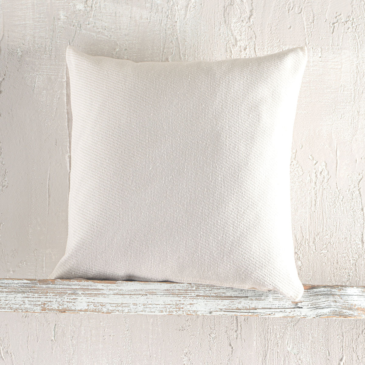 REVE - Ριχτάρι 40 x 40 Εκρού 40 x 40 από την εταιρεία Rythmos Home