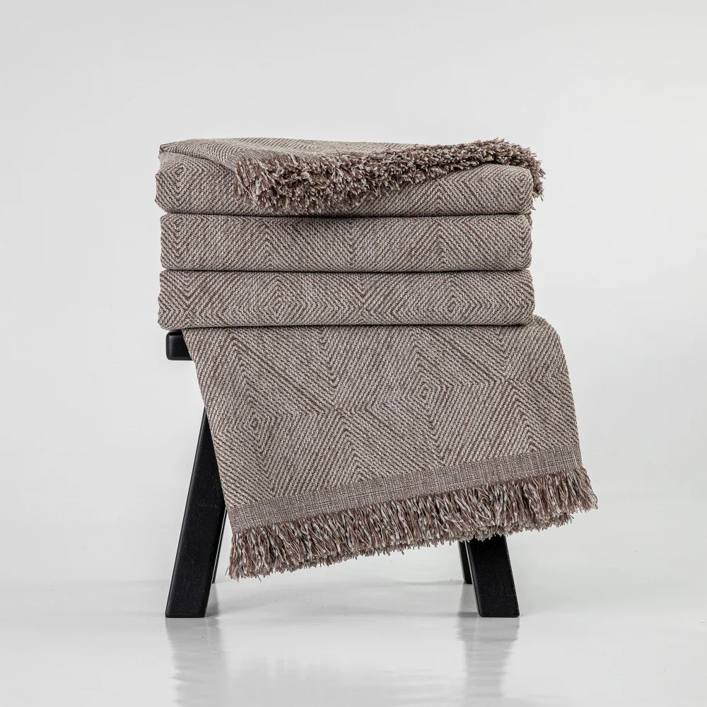 Ριχτάρι Σενίλ Τριθέσιο Bari από την εταιρεία Borea Home Textiles