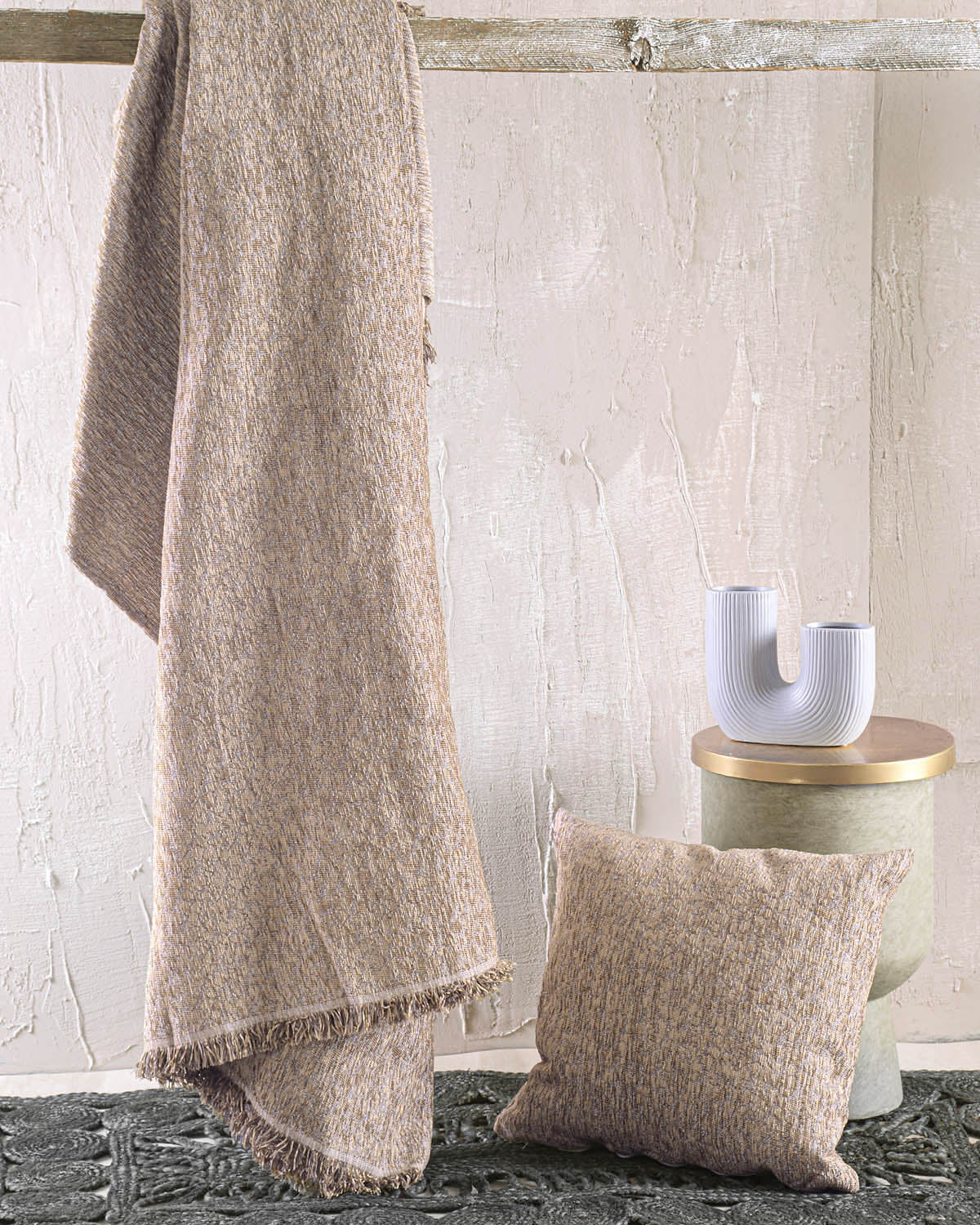 STEFAN Καφέ - Μαξιλαροθήκη από την εταιρεία Rythmos Home