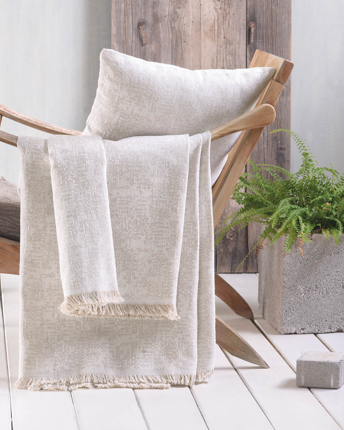 TOTEM Εκρού - Μαξιλαροθήκη από την εταιρεία Rythmos Home