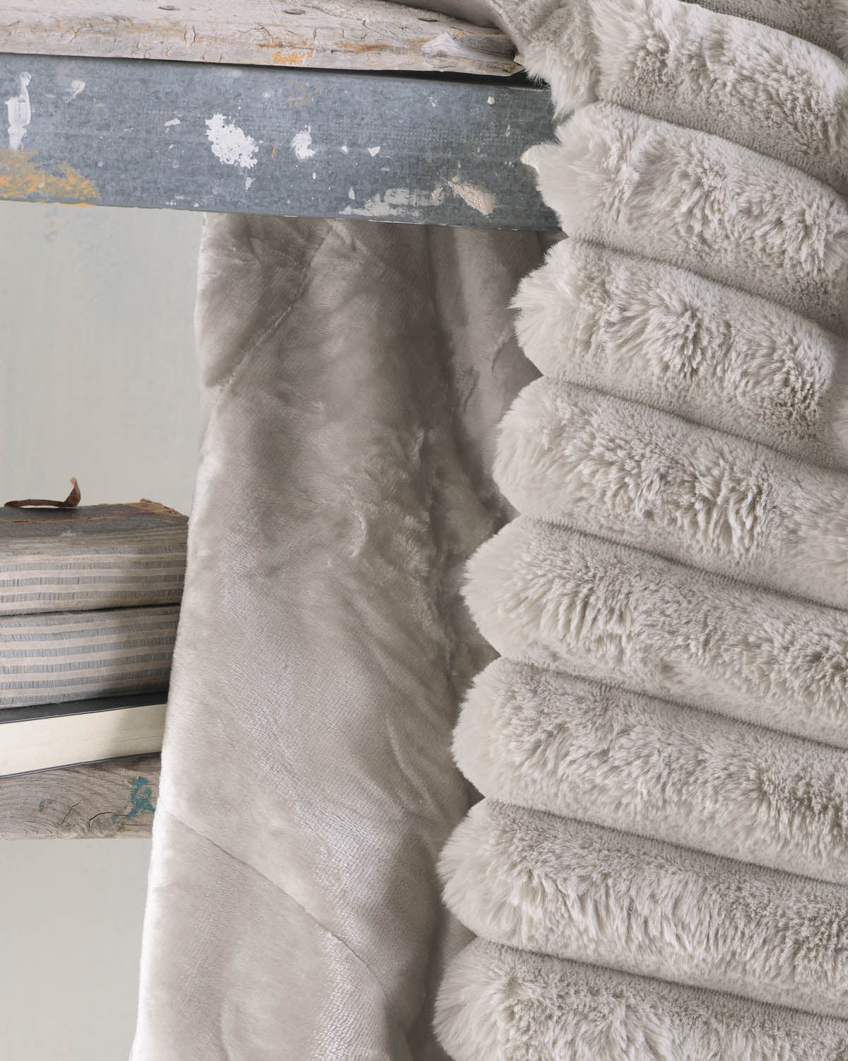 TRINITY Μπεζ - Κουβερτοπάπλωμα από την εταιρεία Rythmos Home