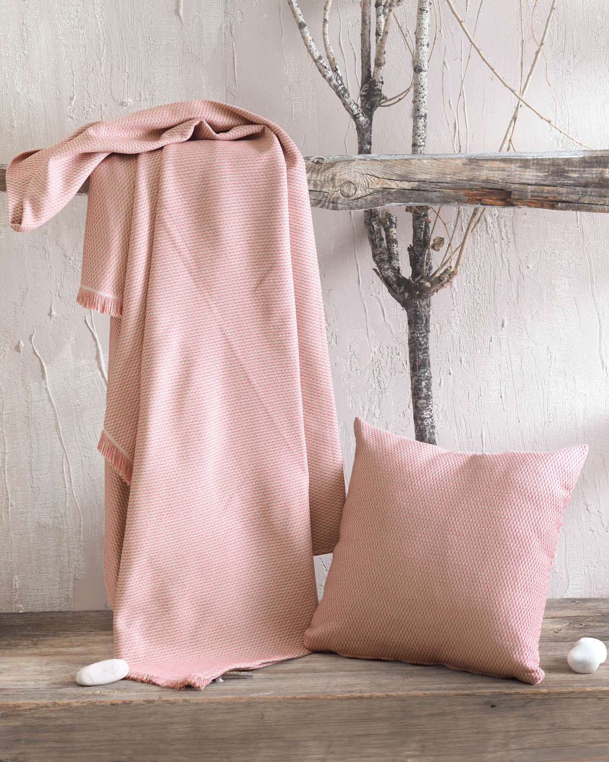 UTOPIA - Ριχτάρι Ροζ από την εταιρεία Rythmos Home